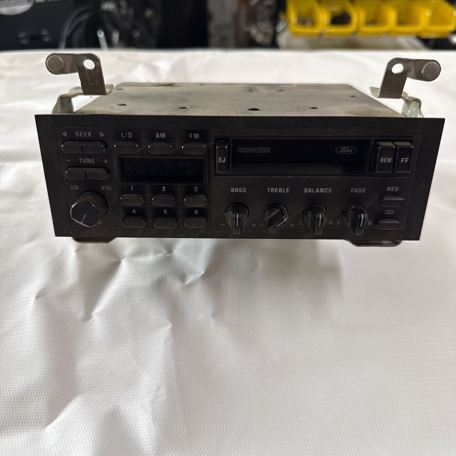 Nice 1985-88 Ford E6DF-19B132-AA OEM Stereo Cassette Radio Ford Escort Nice 1985-88 Ford E6DF-19B132-AA OEM Stereo Cassette Radio Ford Escort