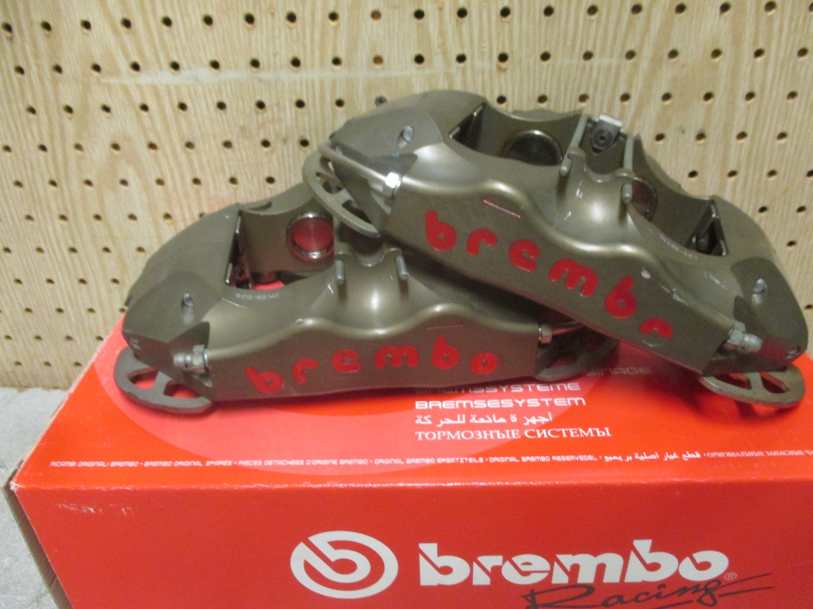 Brembo Clip Style 30mm / 34mm 4 Piston Rear RC Race Brake Calipers AP Alcon Brembo Clip Style 30mm / 34mm 4 Piston Rear RC Race Brake Calipers AP Alcon