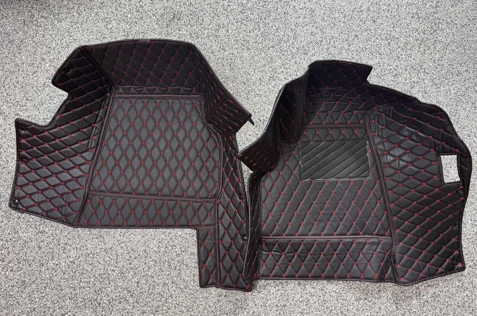 Ferrari 550 or 575M Maranello, Diamond Stitched Custom Floor Mats Ferrari 550 or 575M Maranello, Diamond Stitched Custom Floor Mats