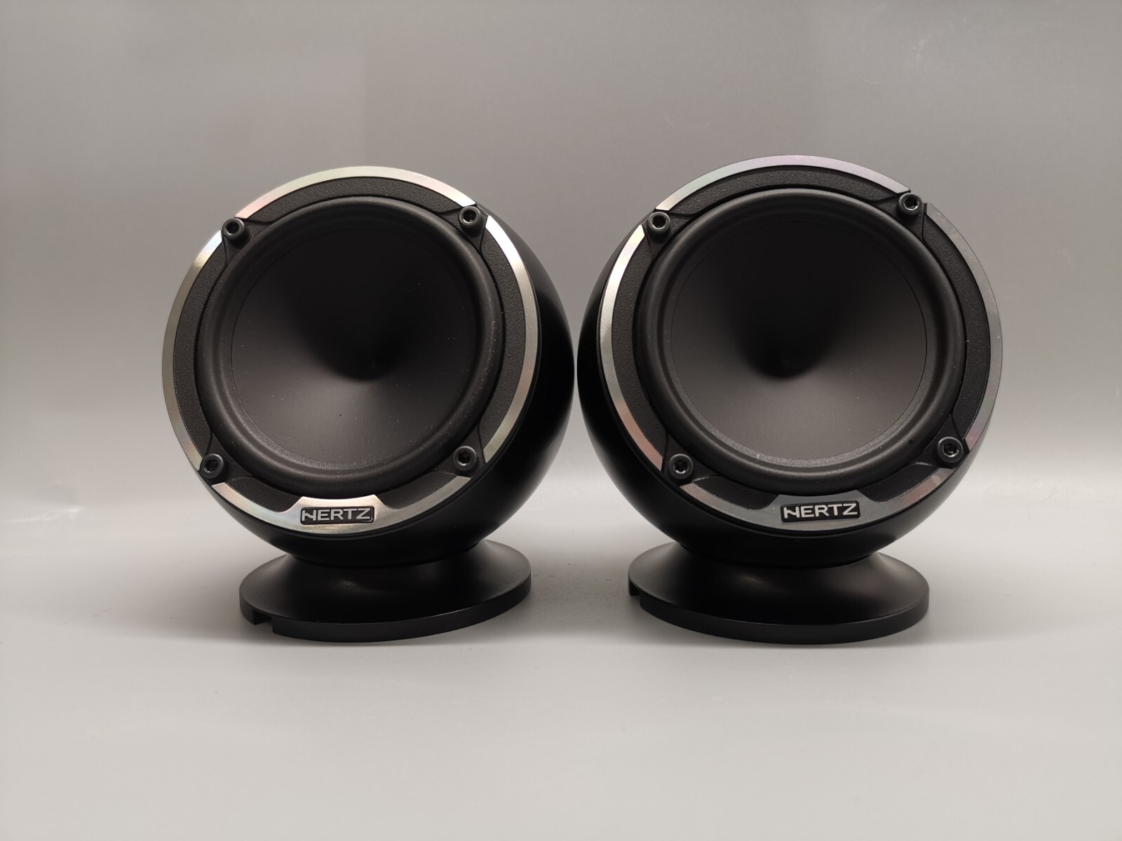 Hertz Mille Legend ML700.3 , aluminum pods  for Midrange Hertz ML700.3 ...