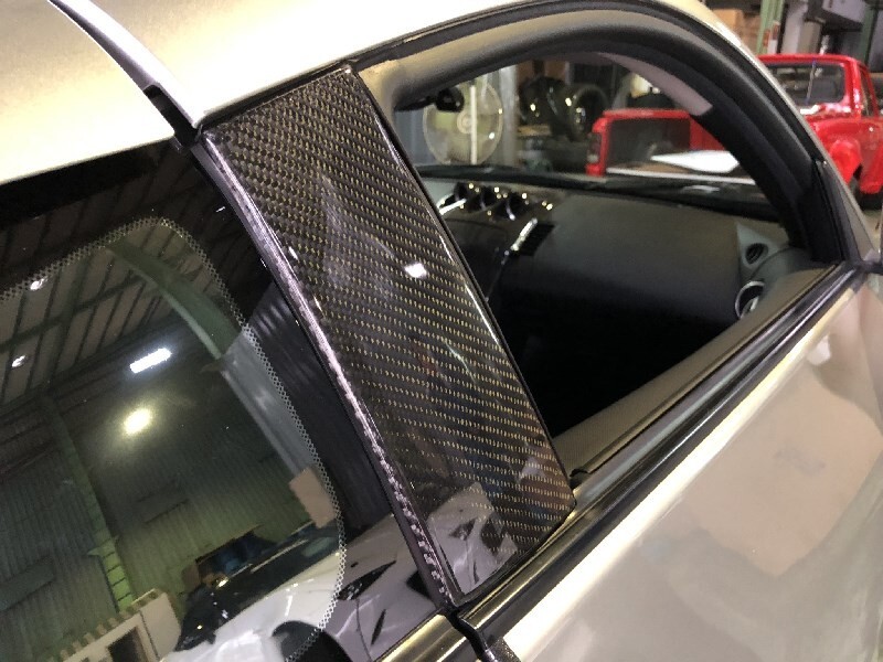Carbon fiber B pillars for all Nissan 350Z Z33 EVO-R