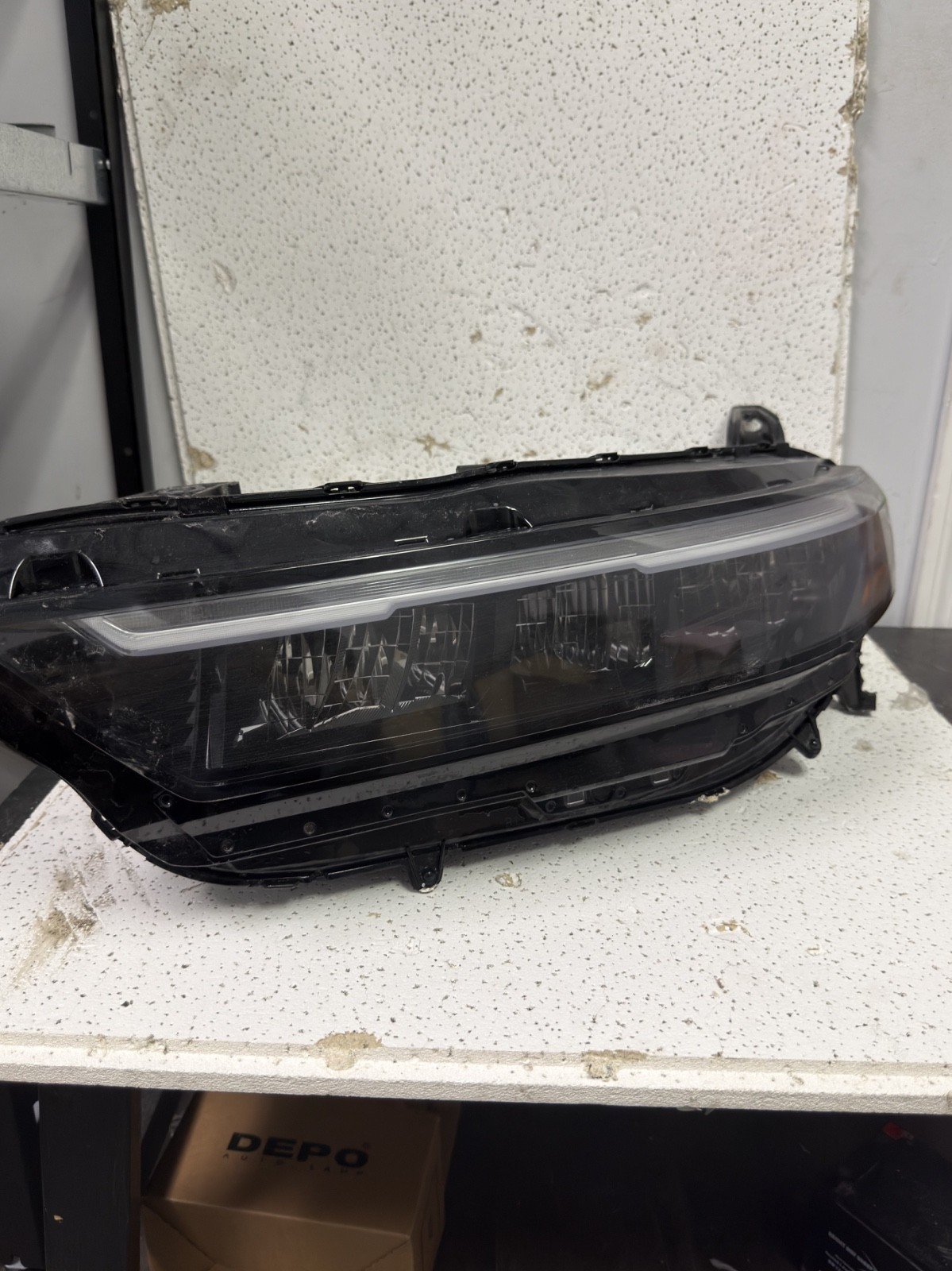 2023-2025 Honda Accord Left Driver LED Headlight OEM 33150-30A-A01 Damaged 2023-2025 Honda Accord Left Driver LED Headlight OEM 33150-30A-A01 Damaged