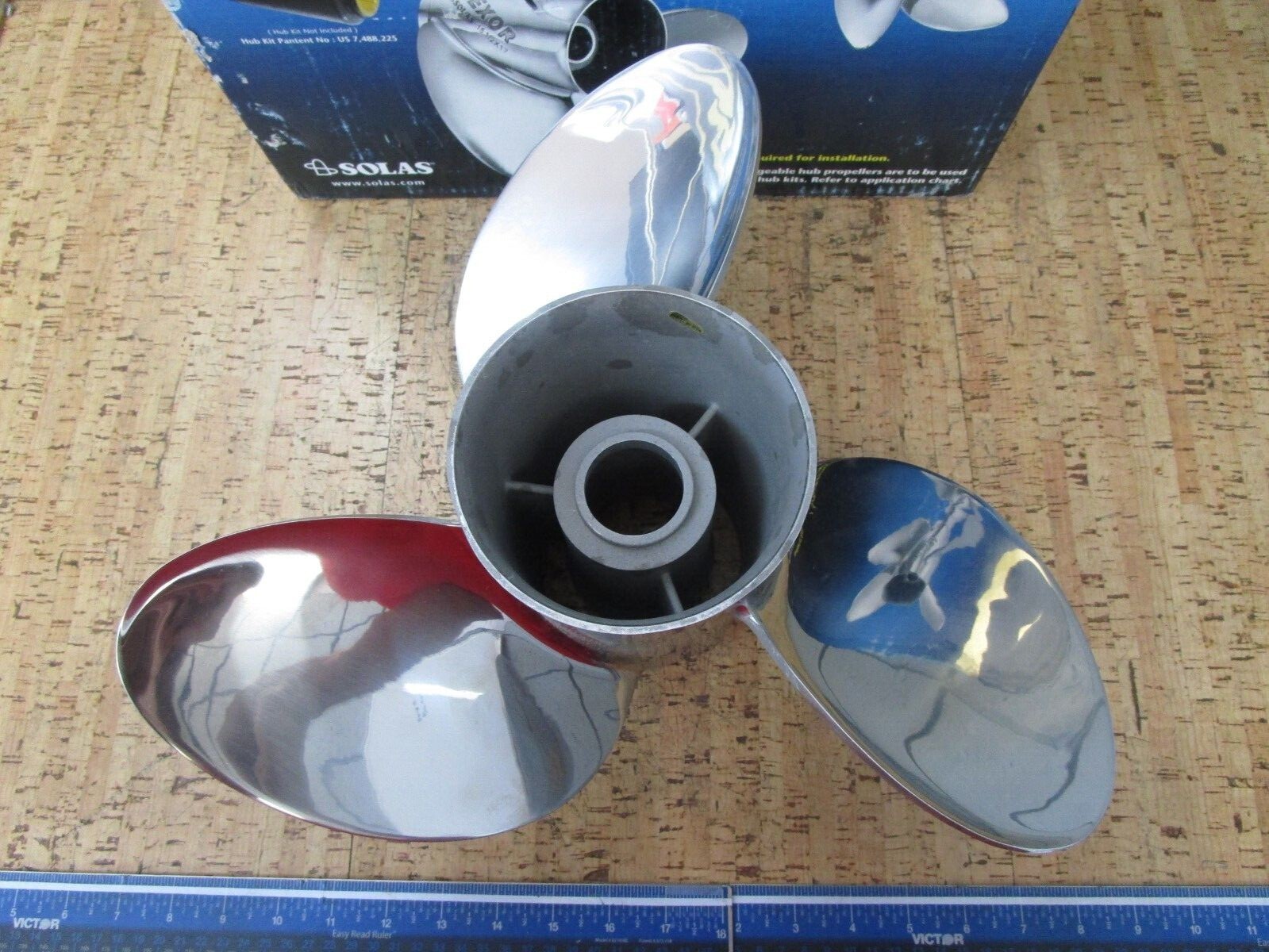 *NEW* Solas Rubex 3 Blade SS Left Hand Rotation 14¾ x 17 Propeller *NEW* Solas Rubex 3 Blade SS Left Hand Rotation 14¾ x 17 Propeller