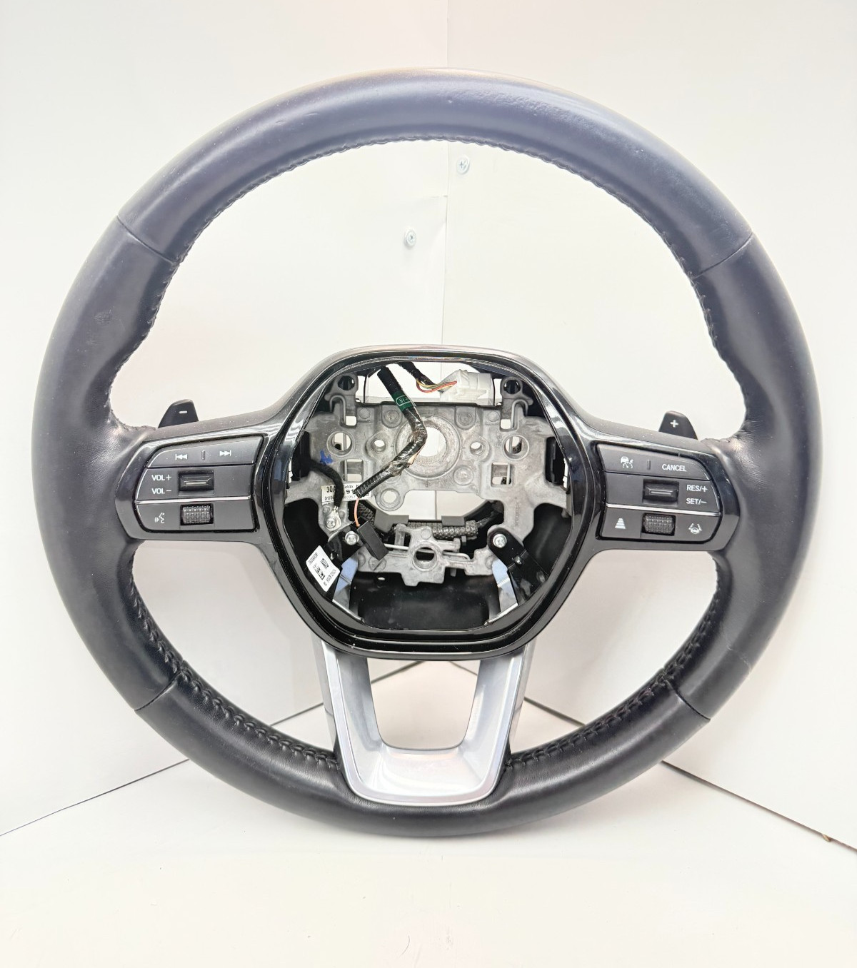 2023-2025 HONDA ACCORD STEERING WHEEL W/AUDIO CRUISE CONTROL SWITCH OEM 2023-2025 HONDA ACCORD STEERING WHEEL W/AUDIO CRUISE CONTROL SWITCH OEM