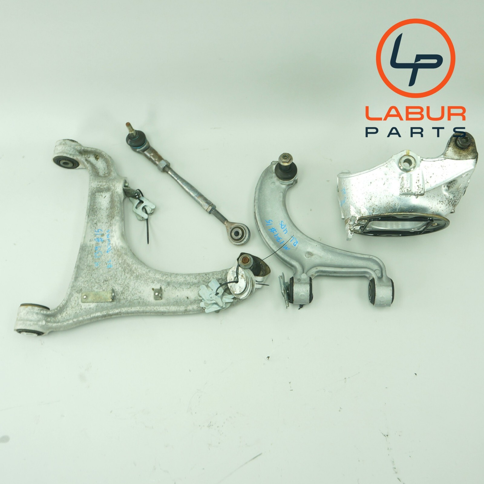M139 03-10 Maserati Quattroporte Rear Left Side Control Arm Knuckle Hub Z4575