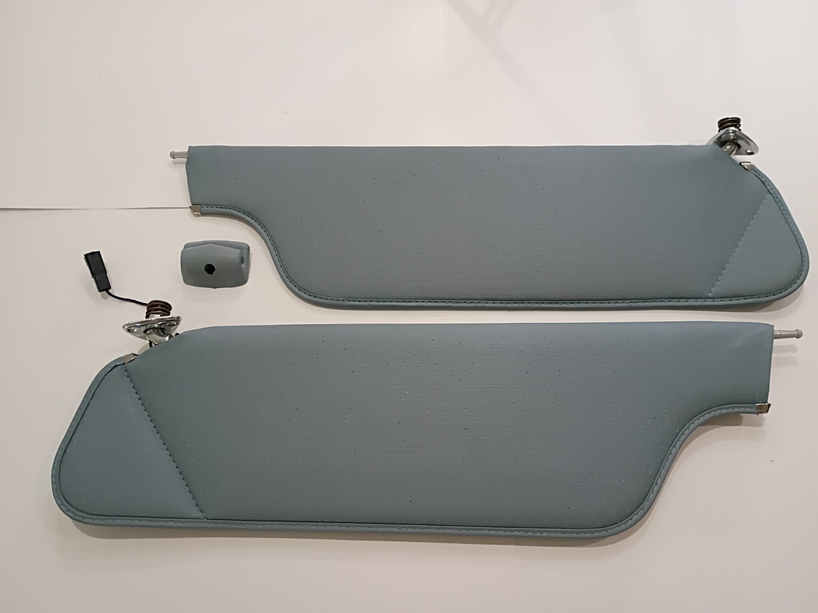 1971-1978 Cadillac Eldorado Deville Fleetwood Sun Visors Blue OEM 