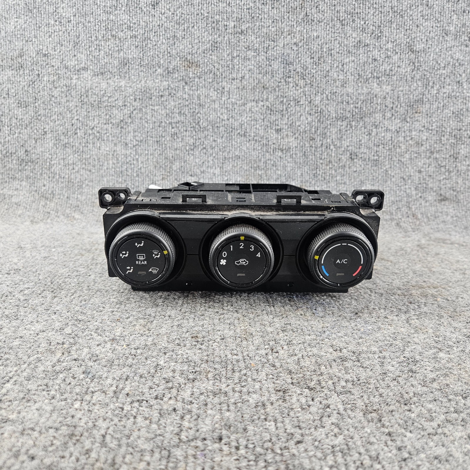 OEM 2012-2014 Subaru Temperature Control Unit XV Crosstrek Impreza 72311FJ050