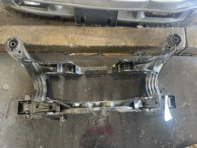 2001-2013 Toyota Highlander Rear Crossmember AWD Assembly OEM