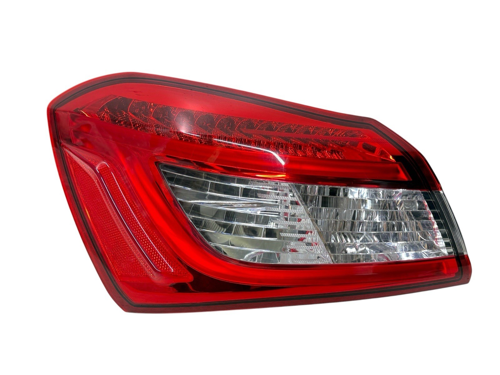 2014-2020 Maserati Ghibli M157 Rear Left Driver Side Outer Tail Light Lamp OEM