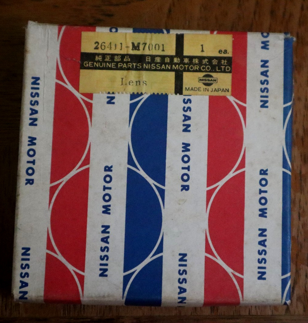 Vintage 26411-M7001 OEM Genuine Nissan Datsun Part Interior Light Lens DC Vintage 26411-M7001 OEM Genuine Nissan Datsun Part Interior Light Lens DC