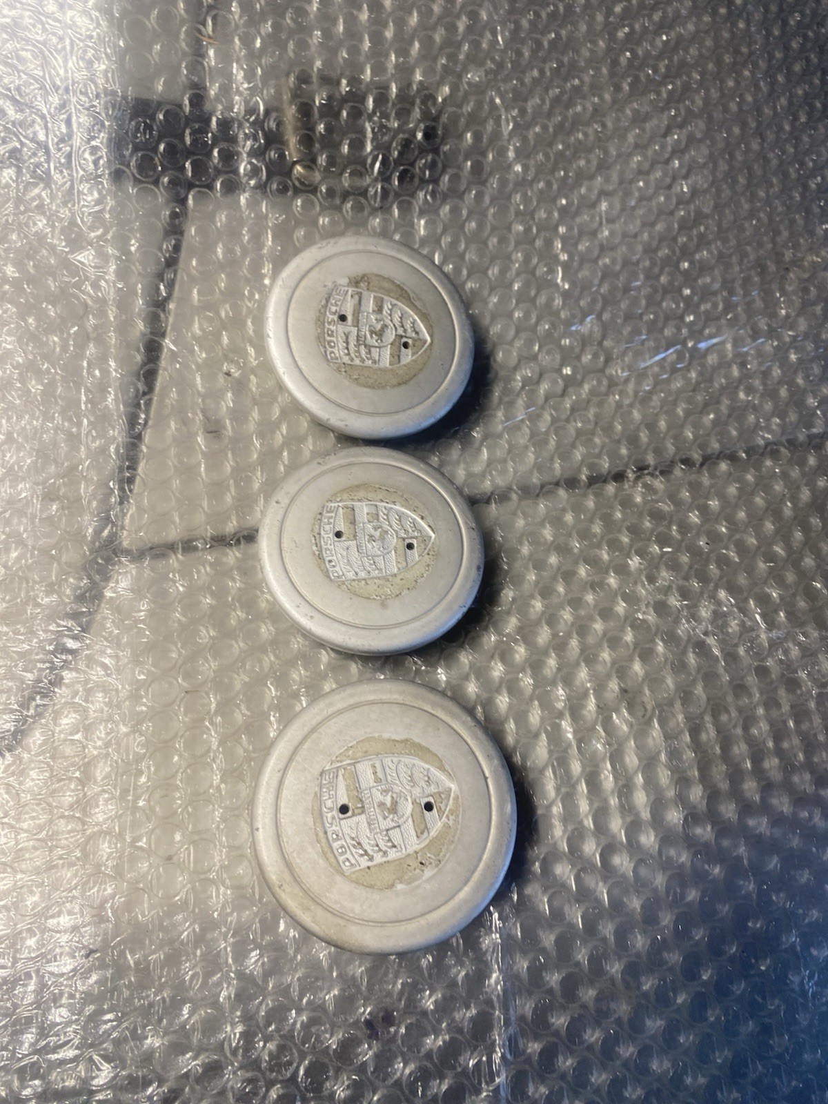 1974-1989 Porsche Wheel Center Caps 3-Available Emblem Logo Logo Silver 1974-1989 Porsche Wheel Center Caps 3-Available Emblem Logo Logo Silver