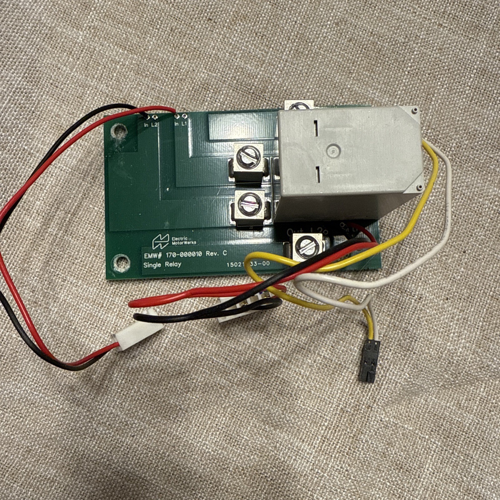 Replacement Relay JuiceBox Pro 40/32 EVSE 2017-2020 (For box w 3 front LEDs) OEM Replacement Relay JuiceBox Pro 40/32 EVSE 2017-2020 (For box w 3 front LEDs) OEM