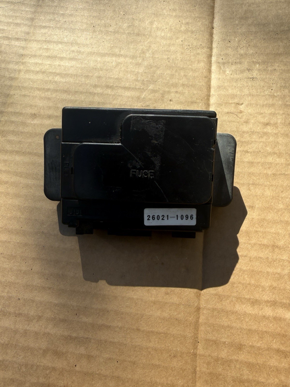 2000 Kawasaki ZRX1100 Fuse Junction Relay Box OEM 26021-1096 2000 Kawasaki ZRX1100 Fuse Junction Relay Box OEM 26021-1096
