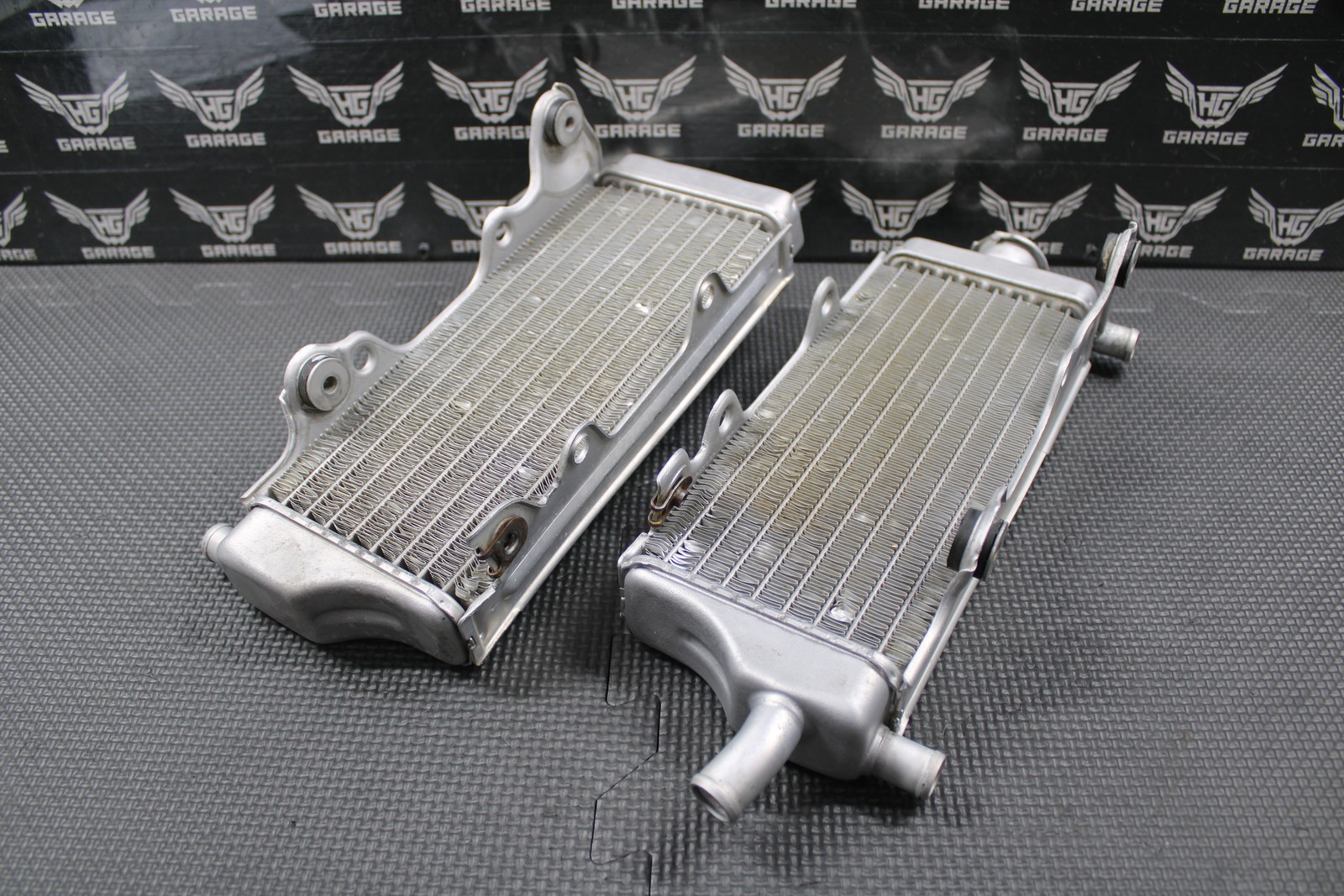 1996 92-96 HONDA CR250R OEM LEFT RIGHT RADIATOR RADIATORS COOLERS 19010-KZ3-P00