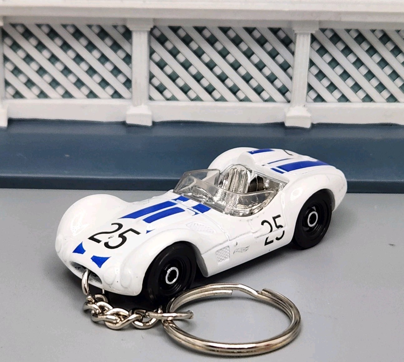 1959–1961 Maserati Tipo 61 White Custom 1/64 Scale Diecast🎁 AWESOME GIFT 🎁