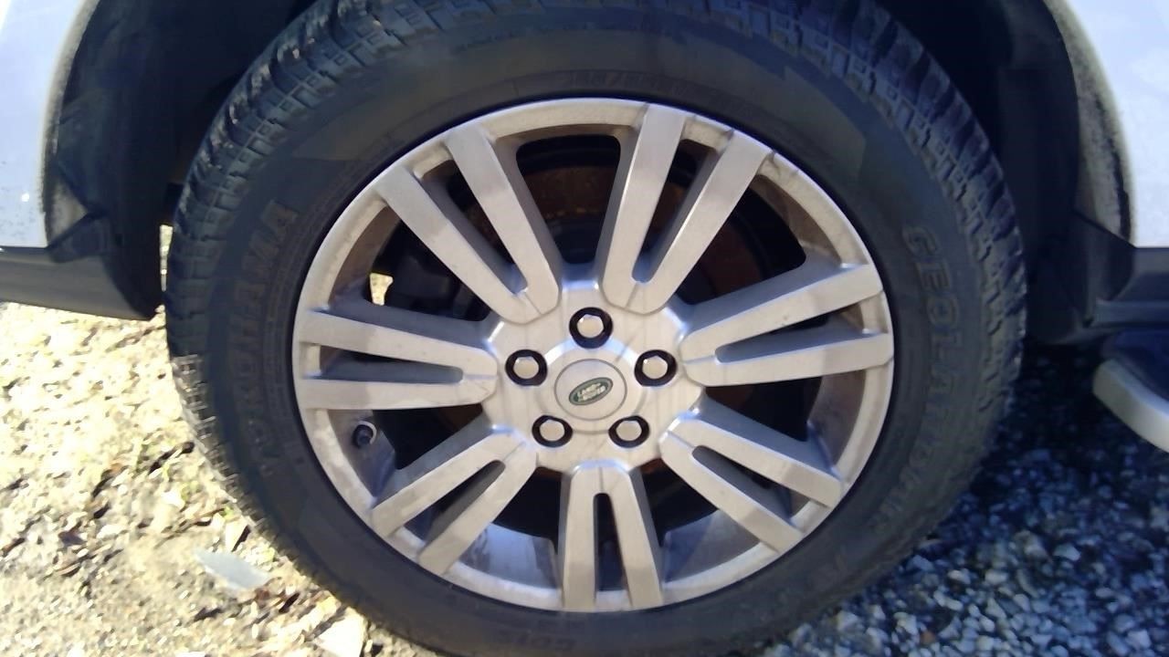 Wheel Road Wheel Alloy 19x8 14 7 Split Spoke Silver Fits 14-16 LR4 735674