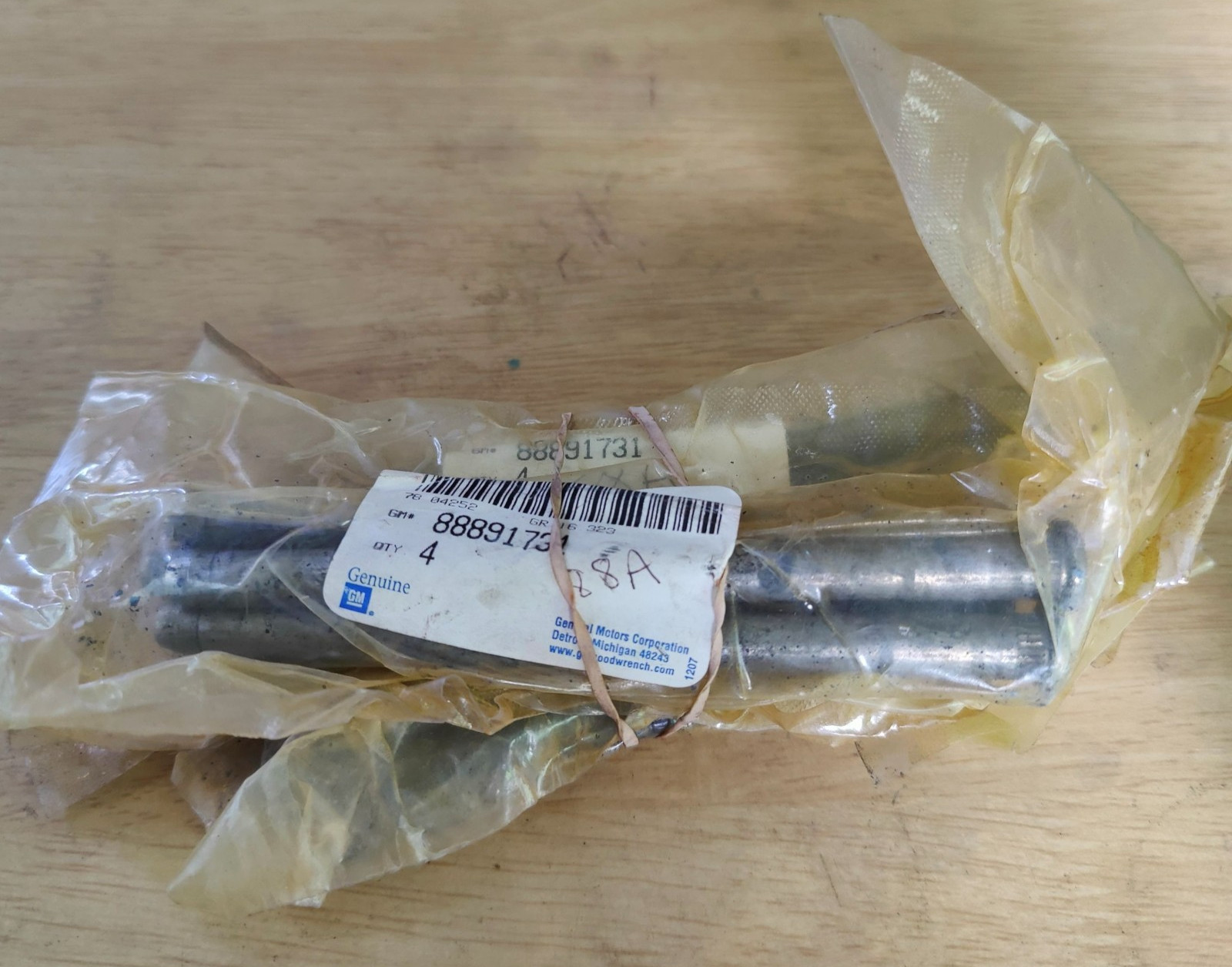 OEM NOS GM Front Door Hinge Pin # 88891731 / Fits 1988-2000 GM