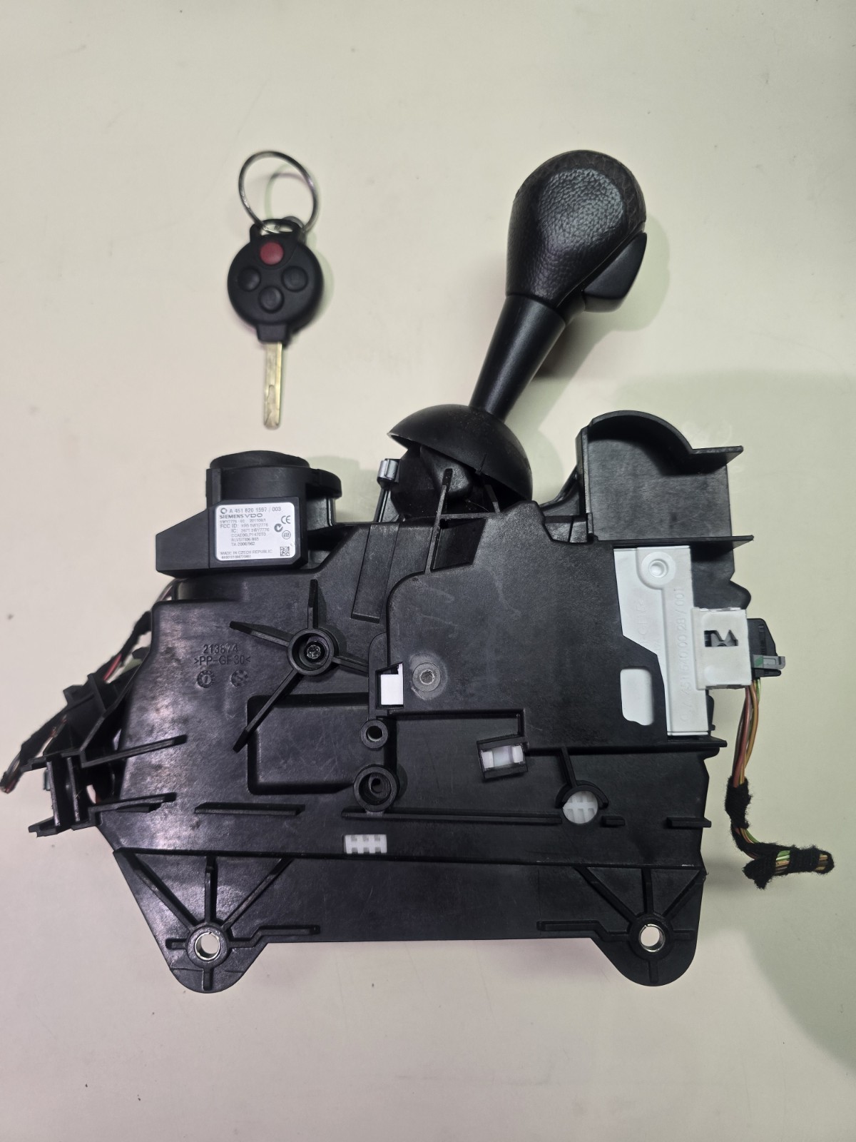 08-15 SMART FORTWO AUTO GEAR SELECTOR SHIFTER IGNITION SWITCH W/KEY A4512600409
