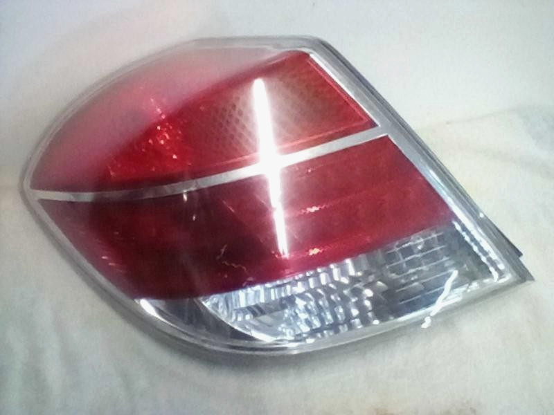 2007-2009 Saturn Aura Rear Left Driver Side Tail Light Assembly