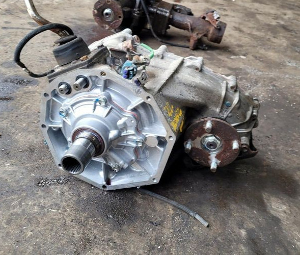 2007-2014 Toyota FJ Cruiser Automatic Transfer Case Assembly AT OEM