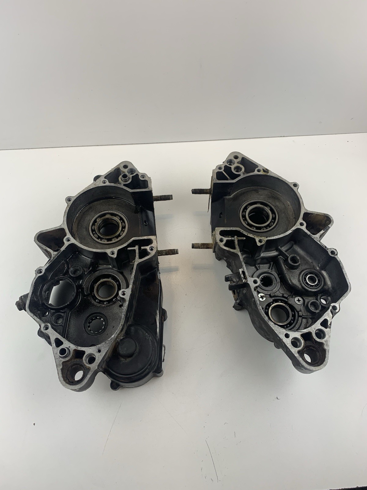 1982 YAMAHA YZ250 LEFT RIGHT PAIR ENGINE MOTOR CRANKCASE CRANK CASES BLOCK #1731