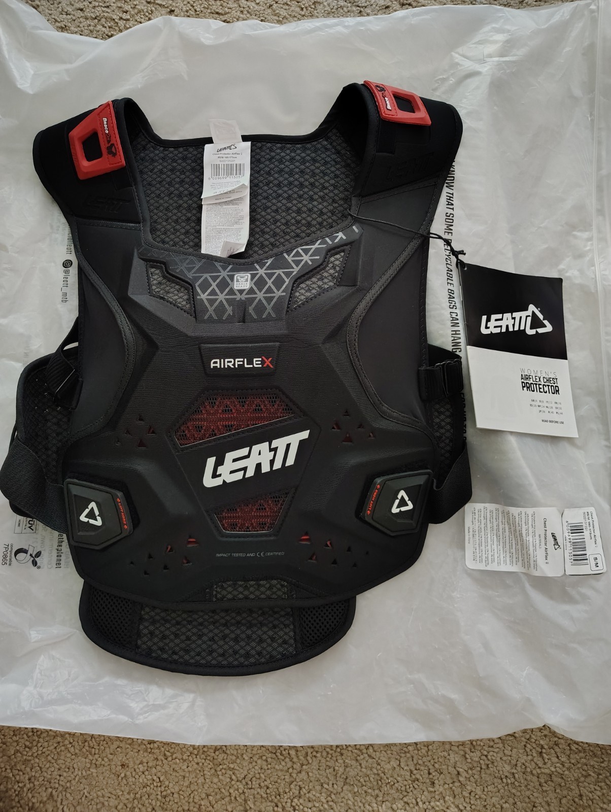 Leatt Women\'s Airflex chest protector  S/M