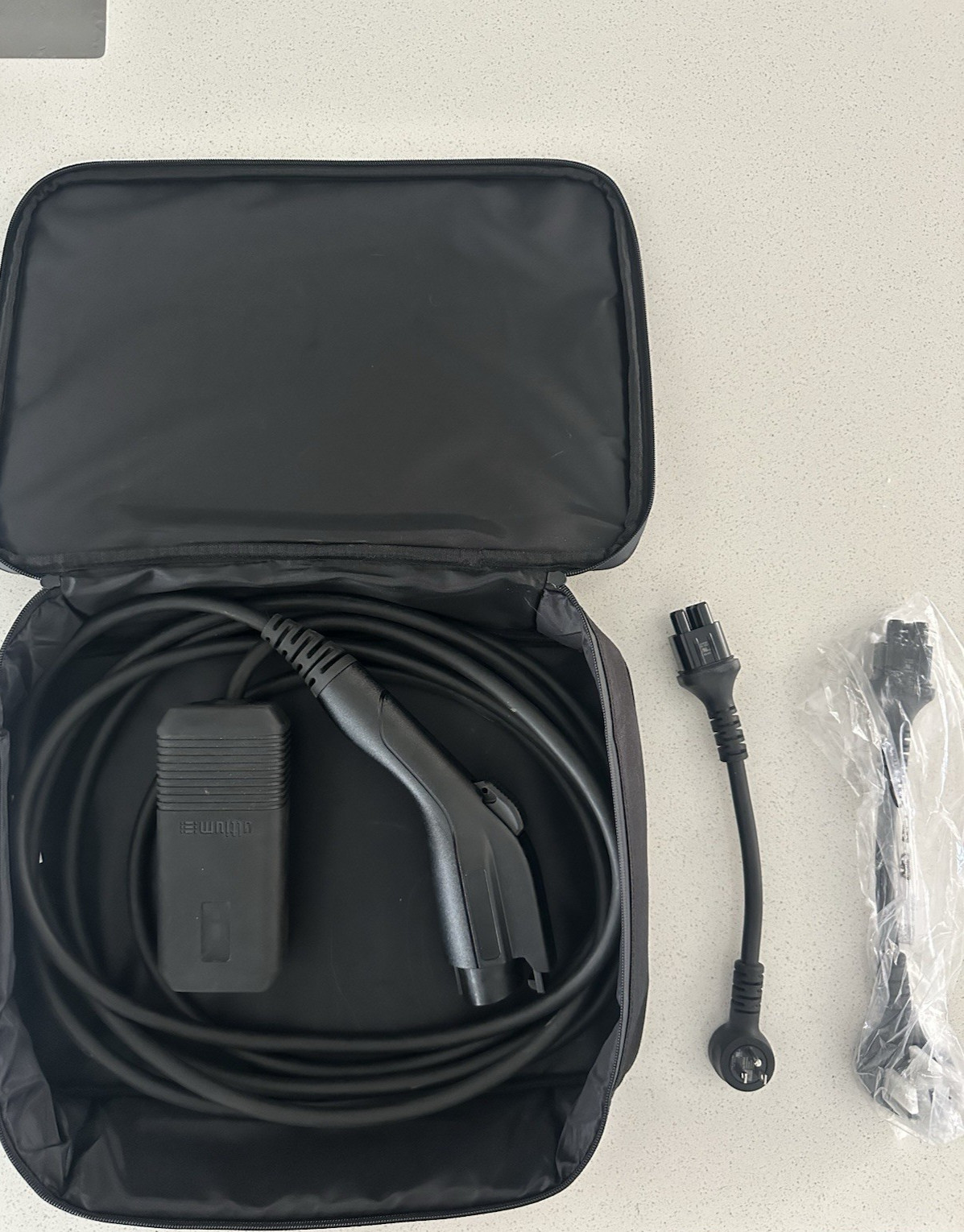 GM Ultium Dual Level EV Charger 32A NEMA 14-50 5-15 85720051 Tested OEM