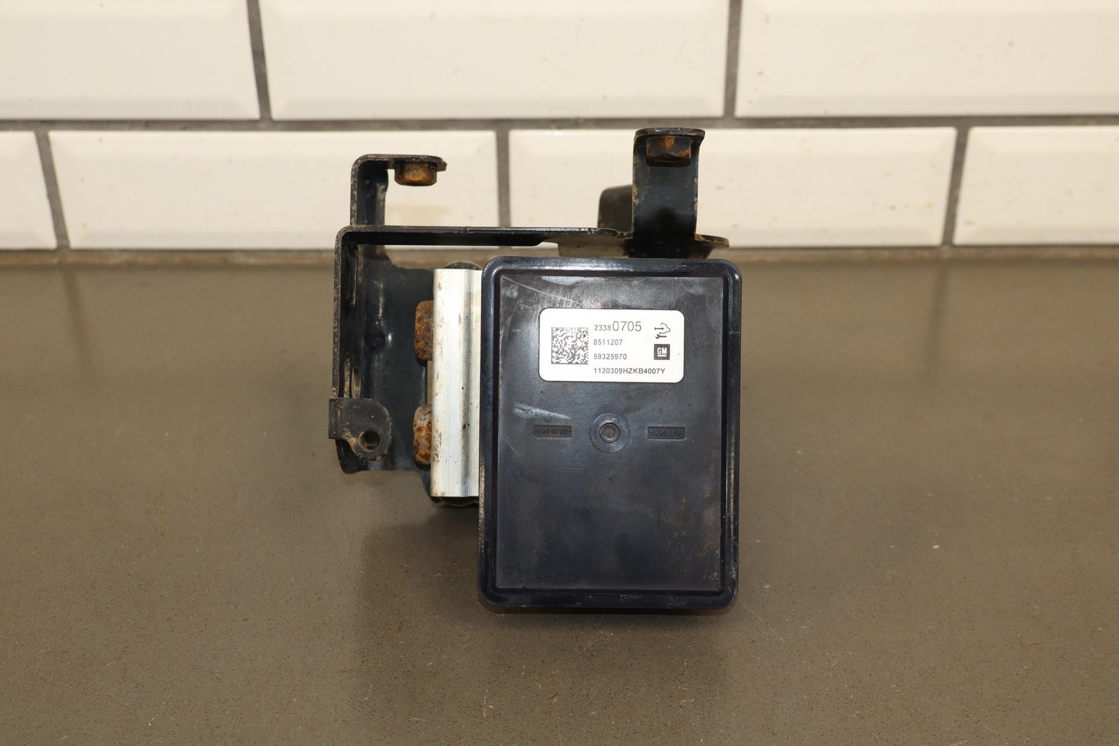 15-18 Cadillac Escalade Chevy Tahoe GMC Yukon ABS Pump Module 23380705