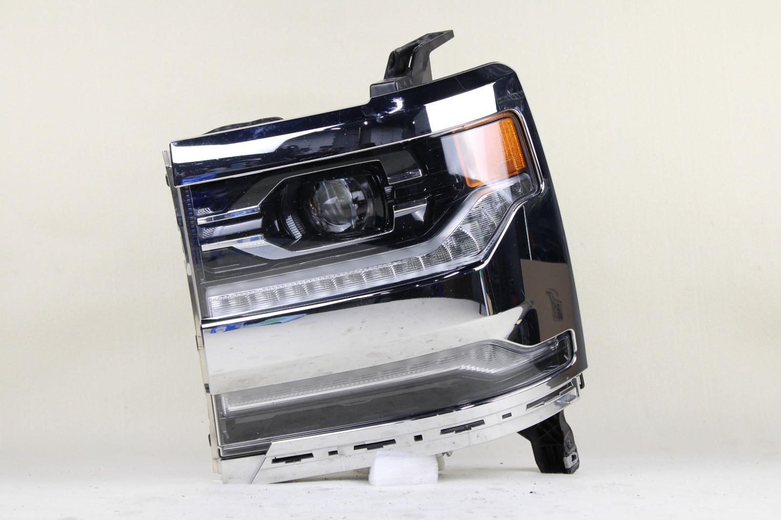 2016 - 2018 Chevrolet Silverado 1500 High Country Left LH Full LED Headlight OEM 2016 - 2018 Chevrolet Silverado 1500 High Country Left LH Full LED Headlight OEM