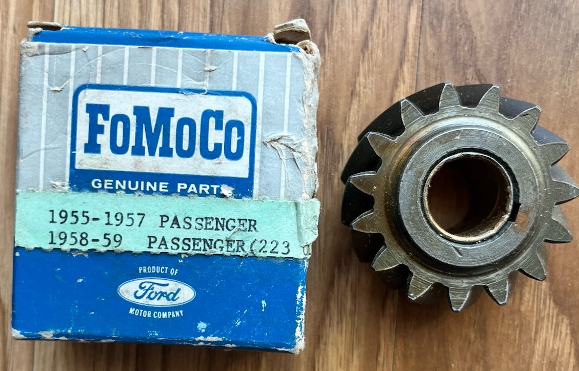 1955-1959 ford passenger B6A-7141-A  rev idler gear fomoco NOS