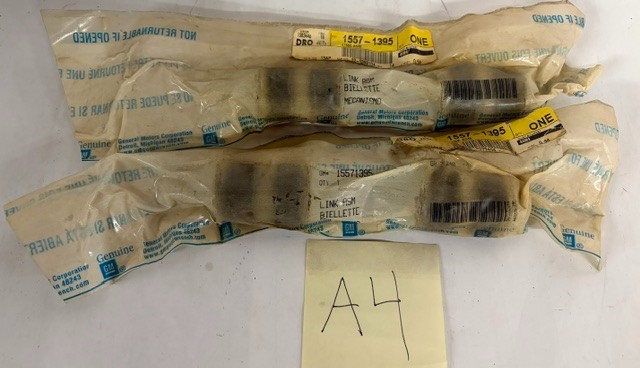 Pair NOS 85-05 GM Chevrolet GMC Cadillac Front Stabilizer Sway Bar Link 15571395 Pair NOS 85-05 GM Chevrolet GMC Cadillac Front Stabilizer Sway Bar Link 15571395