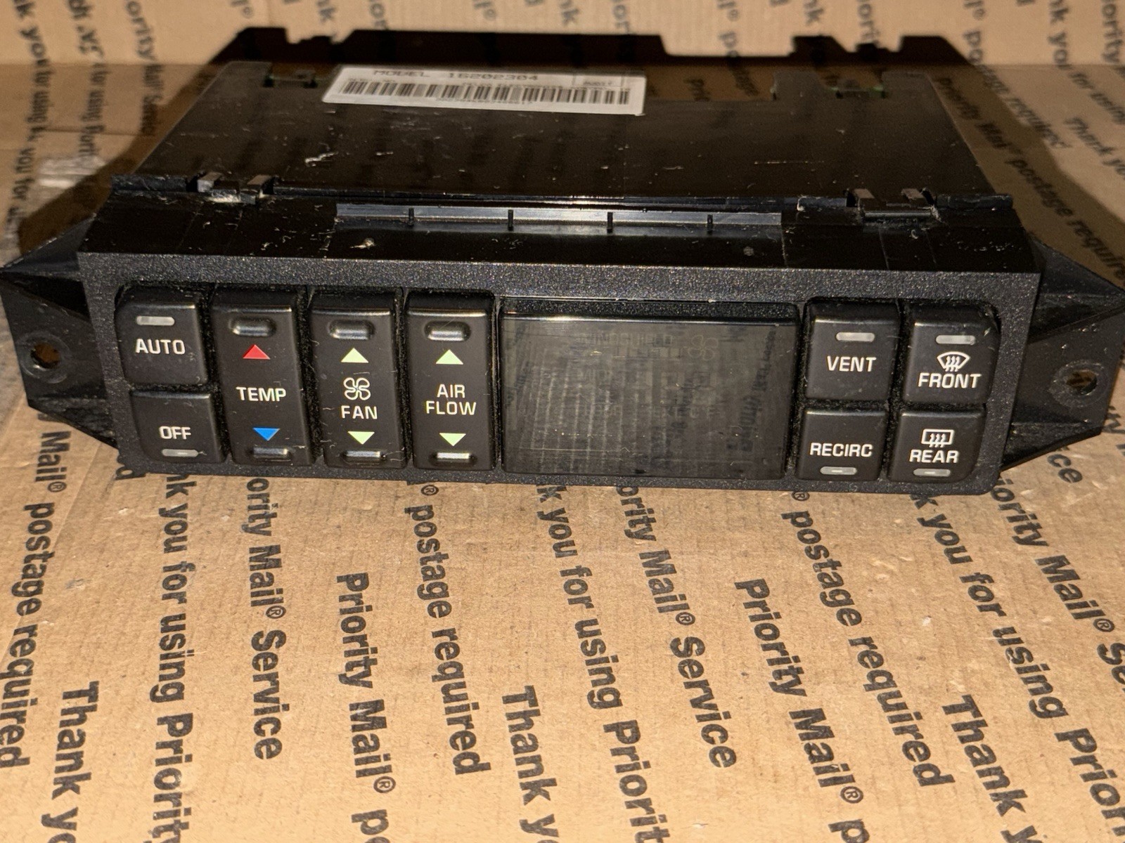 16202304  1997 - 2005  Buick Park Avenue OEM Automatic Climate Control