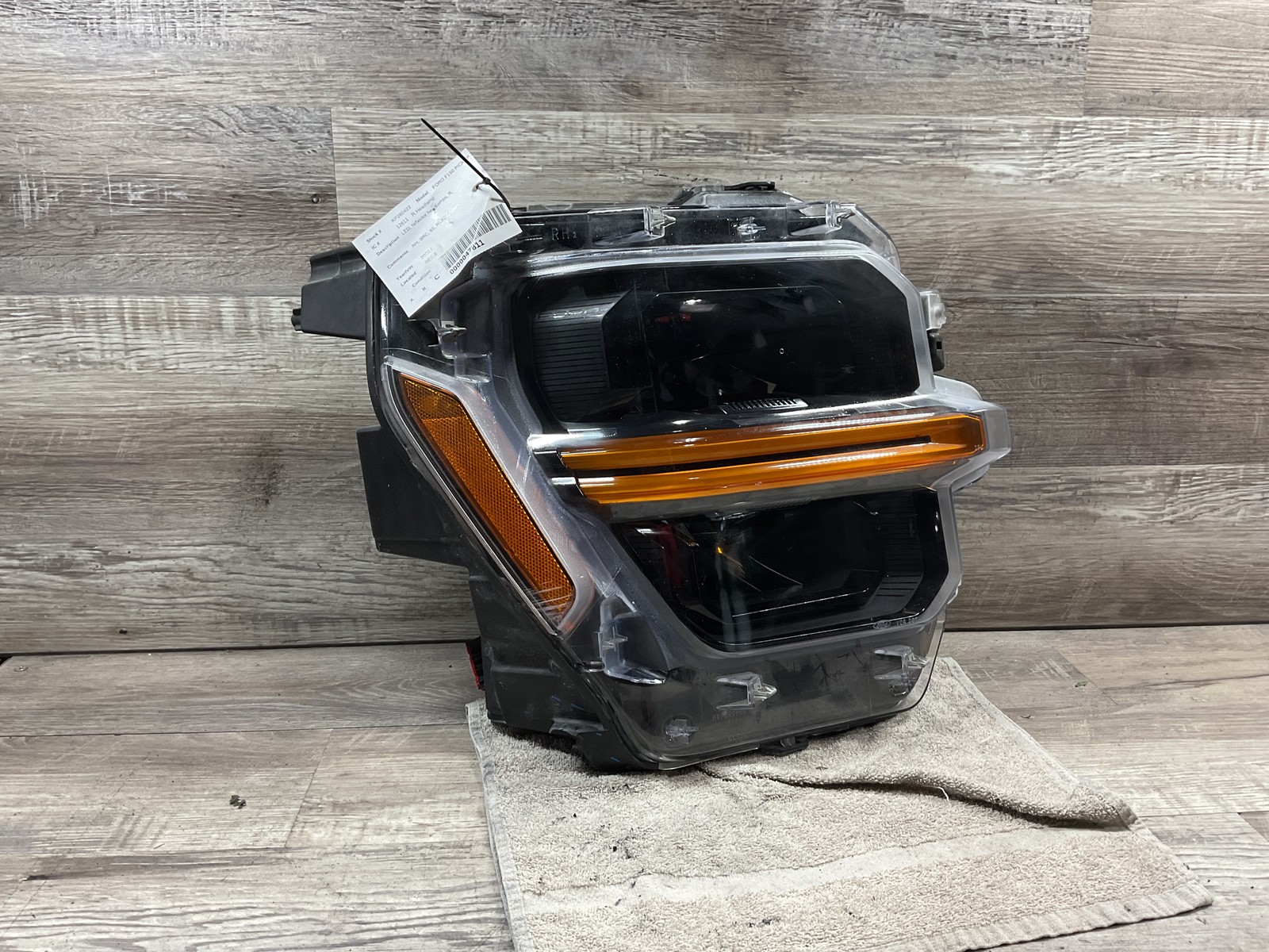 USED - 2024-2025 Ford F150 Pickup R Headlamp LED - OEM