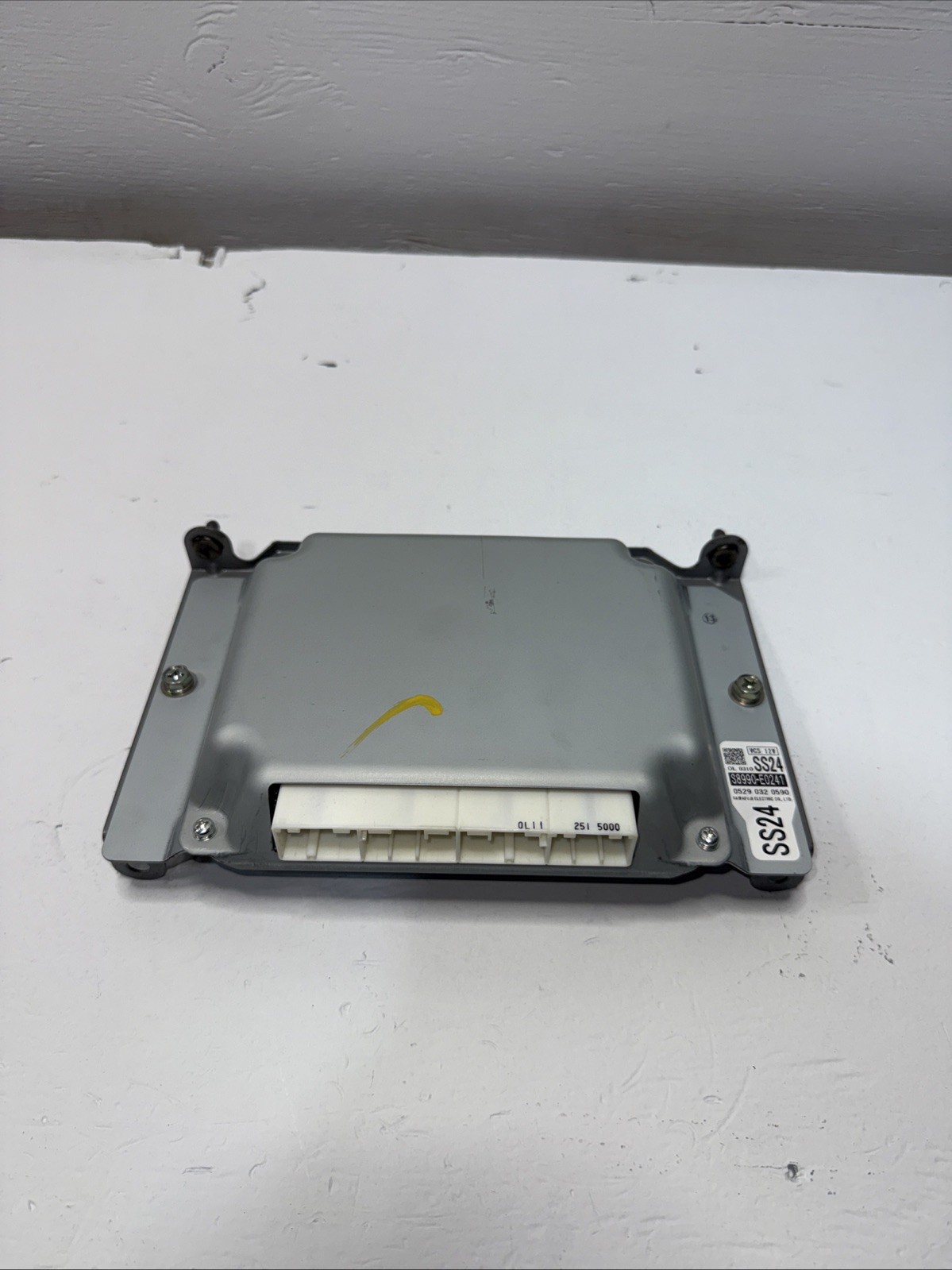 2022-2026 HINO L6 258/268 6.7 CUMMINS ENGINE CONTROL MODULE OEM SS24 S8990-E0241