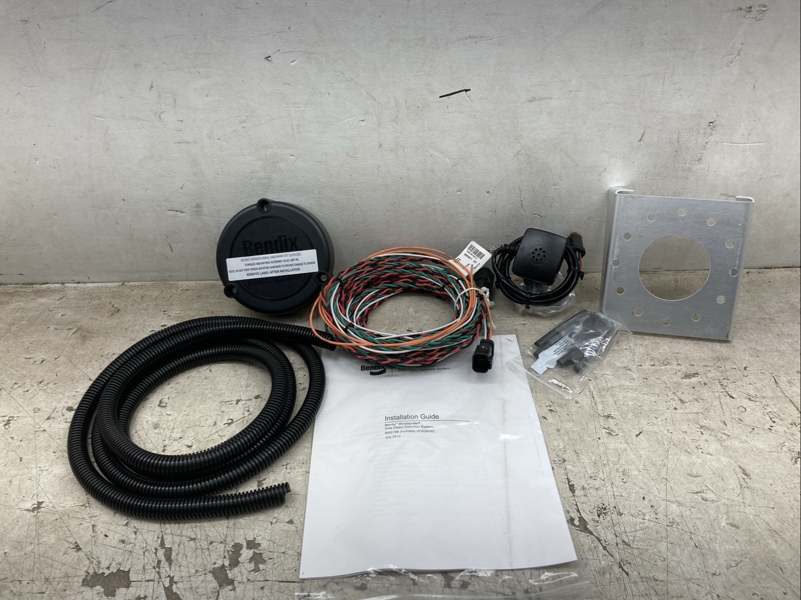 Genuine Bendix Side Radar Assembly 83251-701N (New Old Stock)