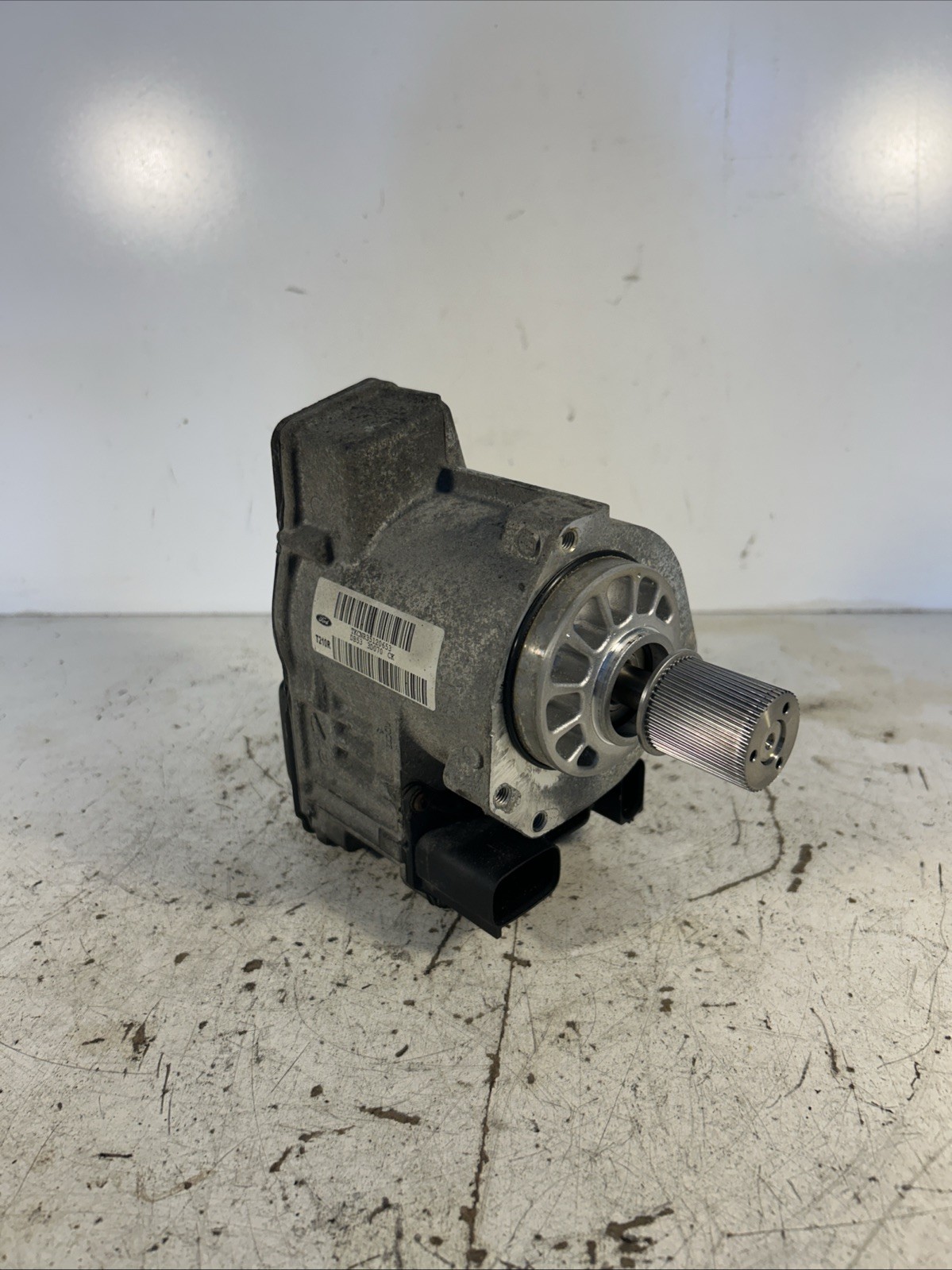 2013-2015 Ford Explorer Front Power Electric Steering Rack Pinion Motor A0038606 2013-2015 Ford Explorer Front Power Electric Steering Rack Pinion Motor A0038606