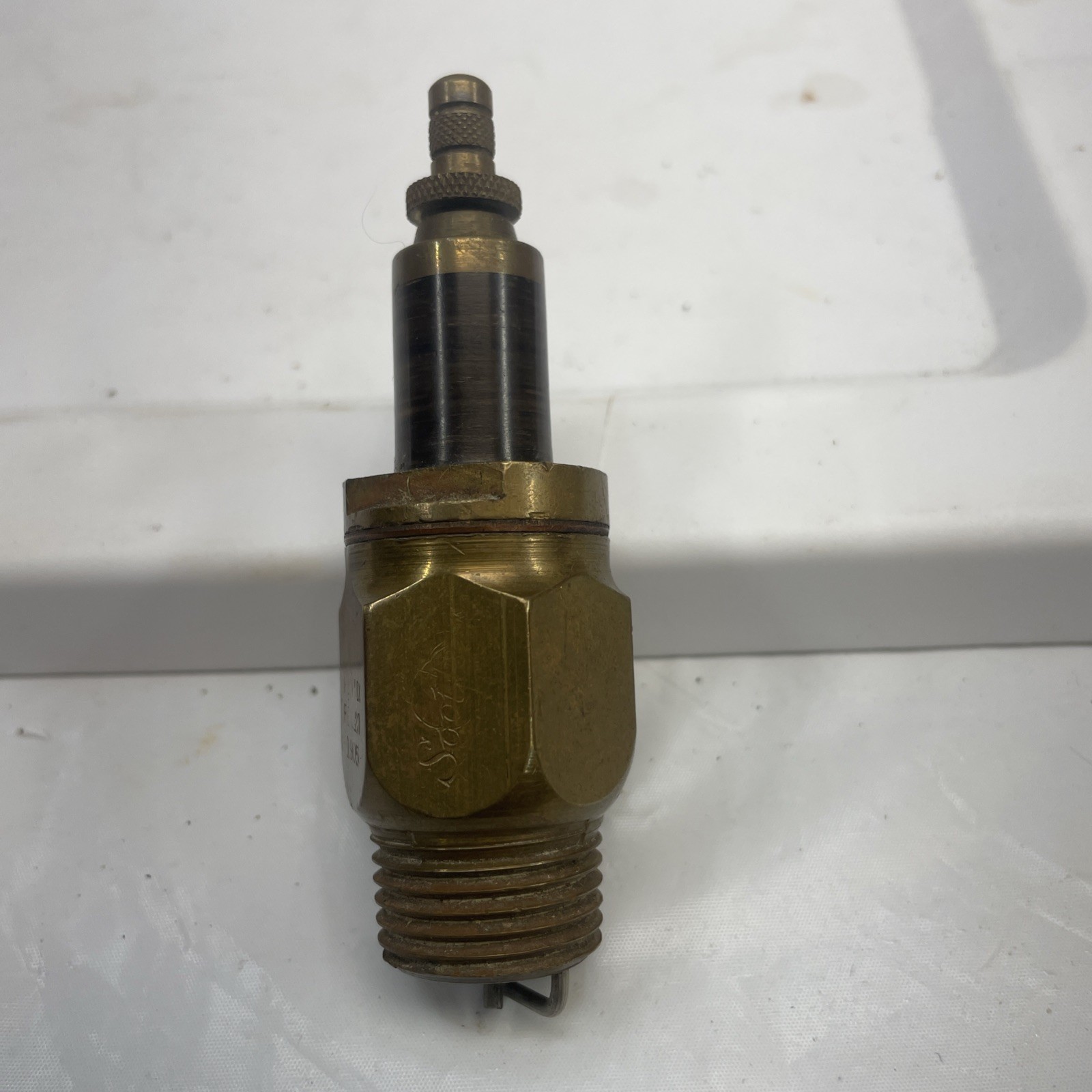 Vintage BRASS SPARK PLUG - SOOTLESS Patented Feb 21 1905 Vintage BRASS SPARK PLUG - SOOTLESS Patented Feb 21 1905