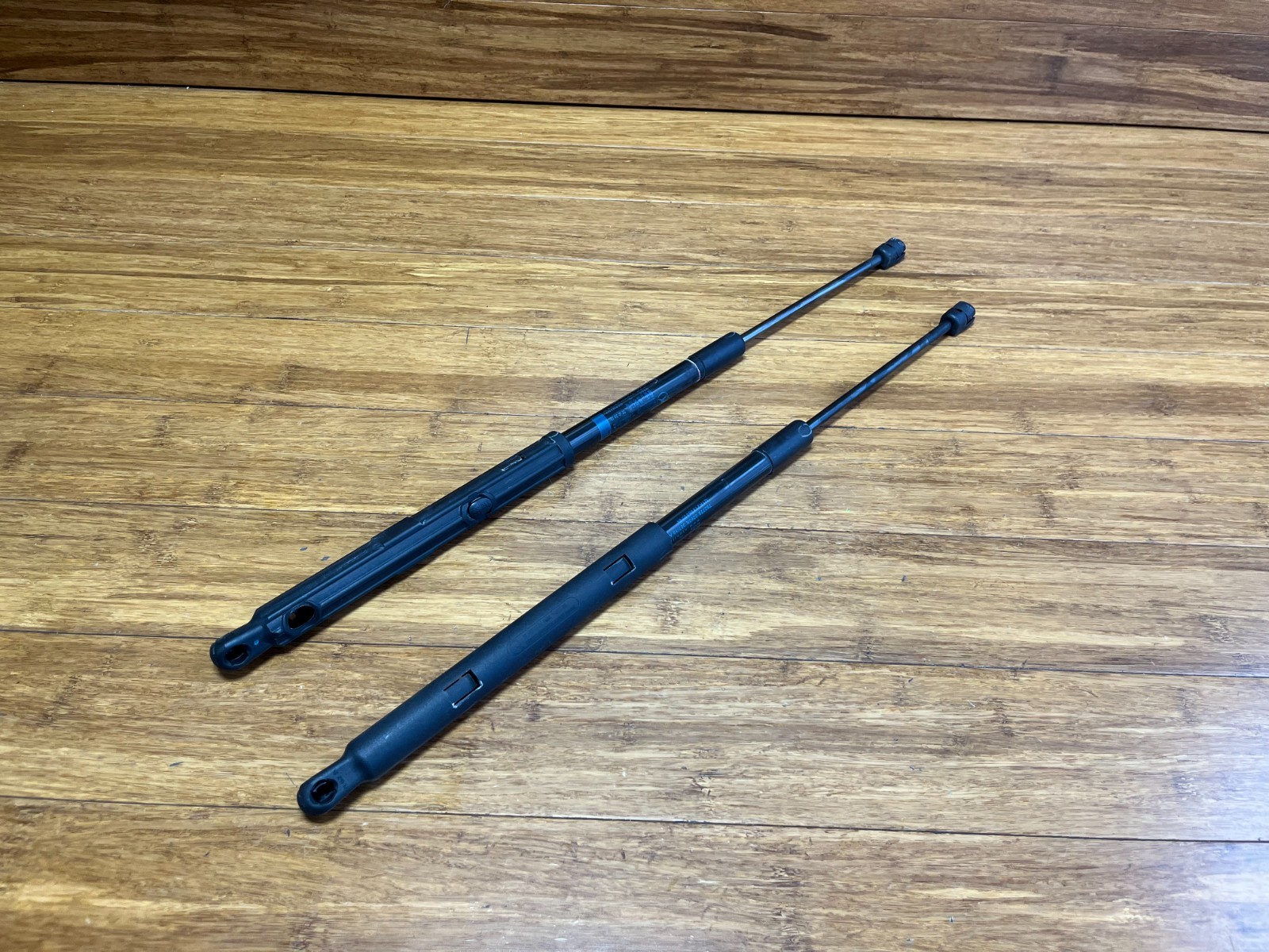 2015-2025 Mercedes AMG GT63S X290 Hood Lift Support Cylinder Strut Set of 2 OEM
