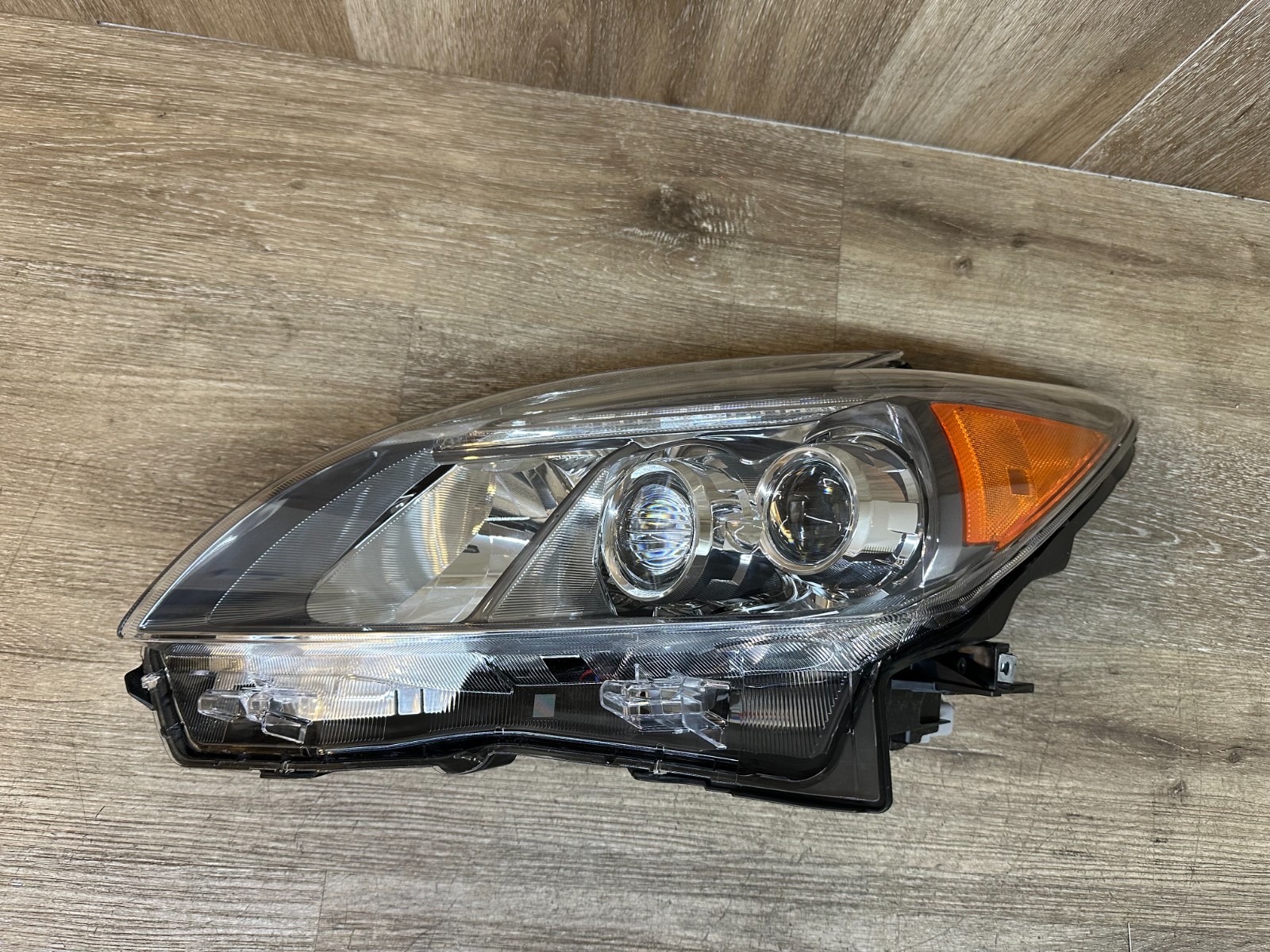 2012-15 TOYOTA PRIUS LH  LED / HALOGEN HEADLIGHT ASSY OEM