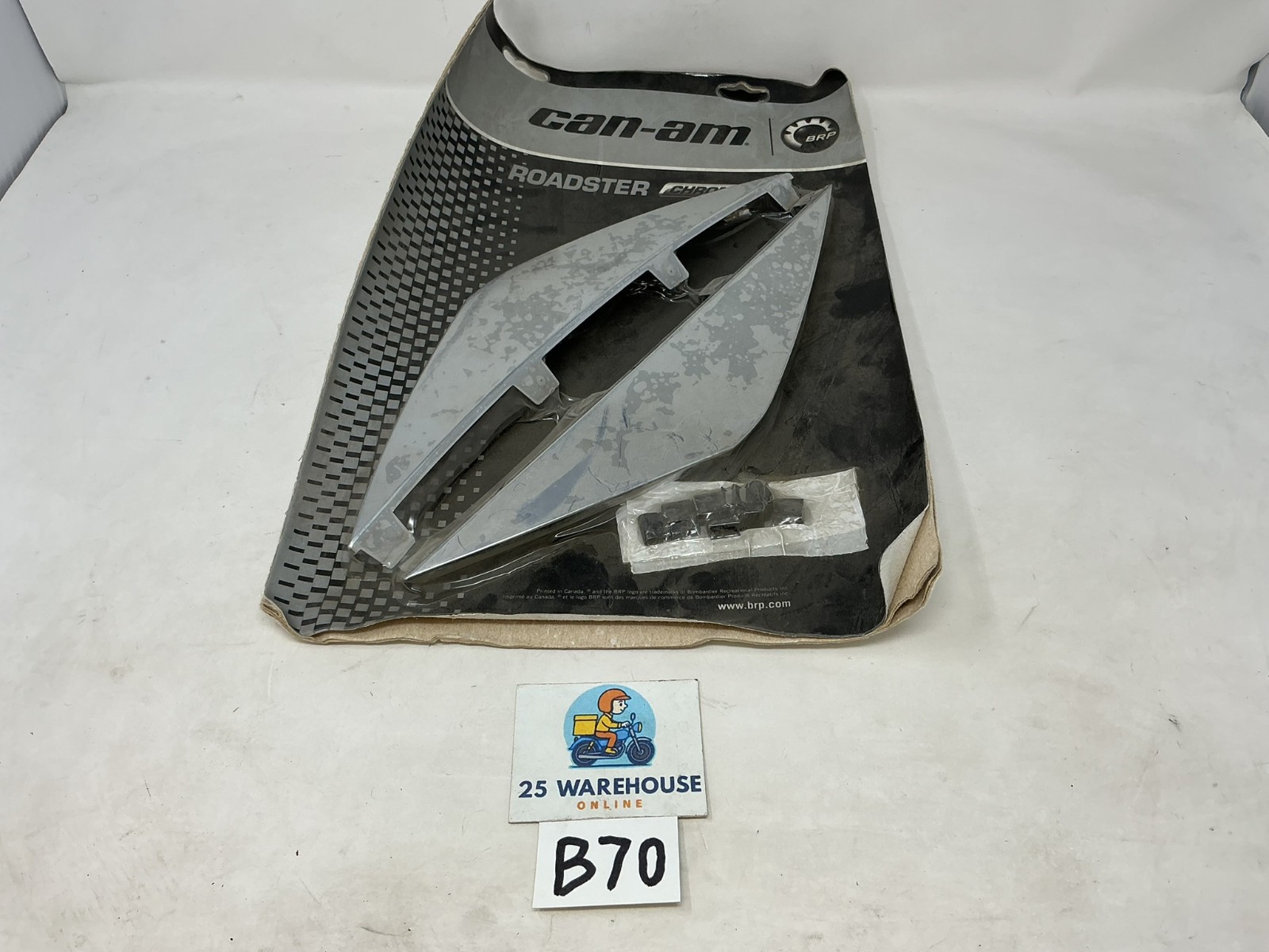 NOS Can-Am Spyder RT Air Intake Trims Prior Can Am Roadster 219400196 (b70) NOS Can-Am Spyder RT Air Intake Trims Prior Can Am Roadster 219400196 (b70)
