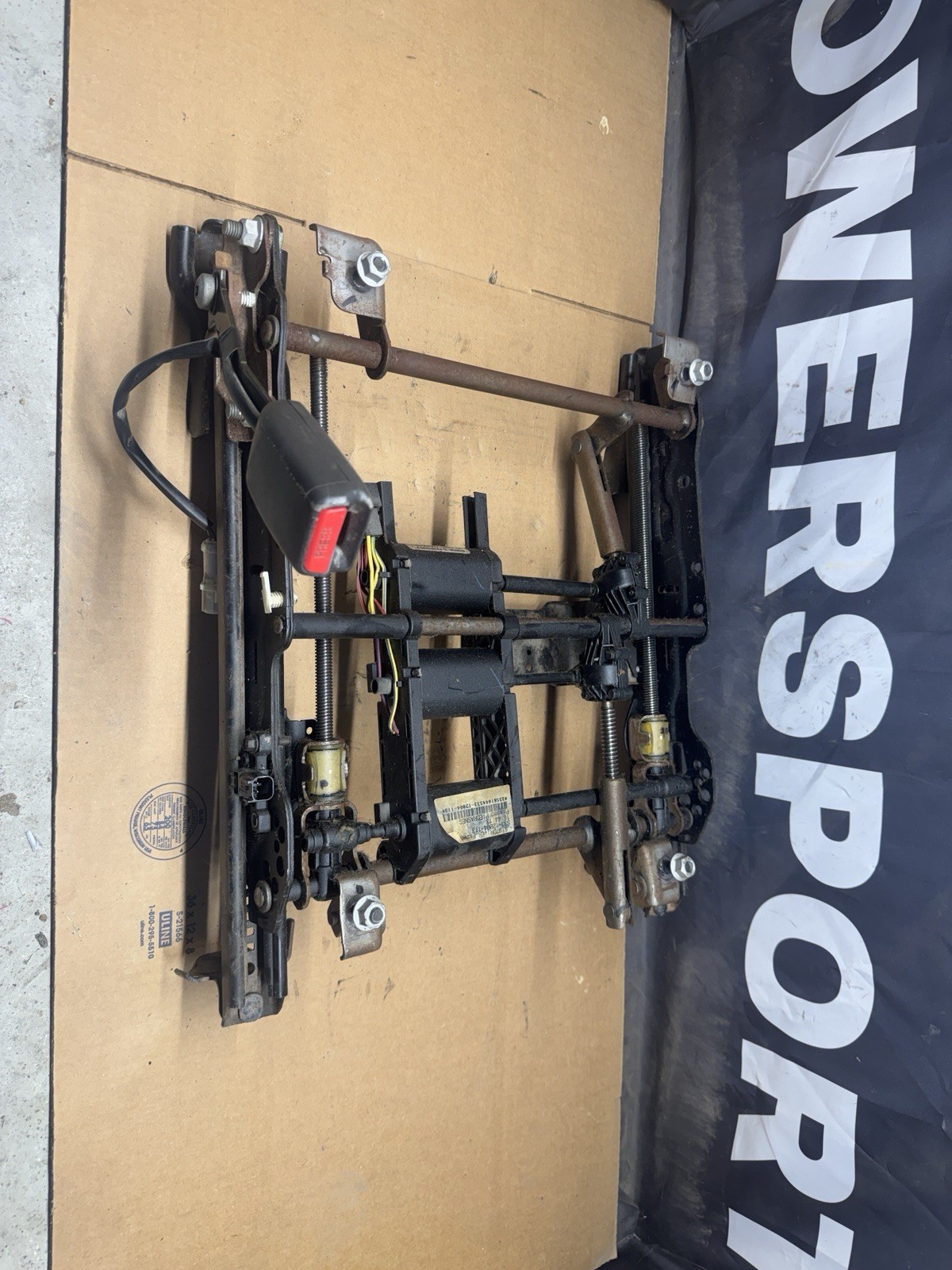05-14 FORD MUSTANG DRIVER LEFT SIDE FRONT POWER 6 WAY SEAT TRACK ASSEMBLY