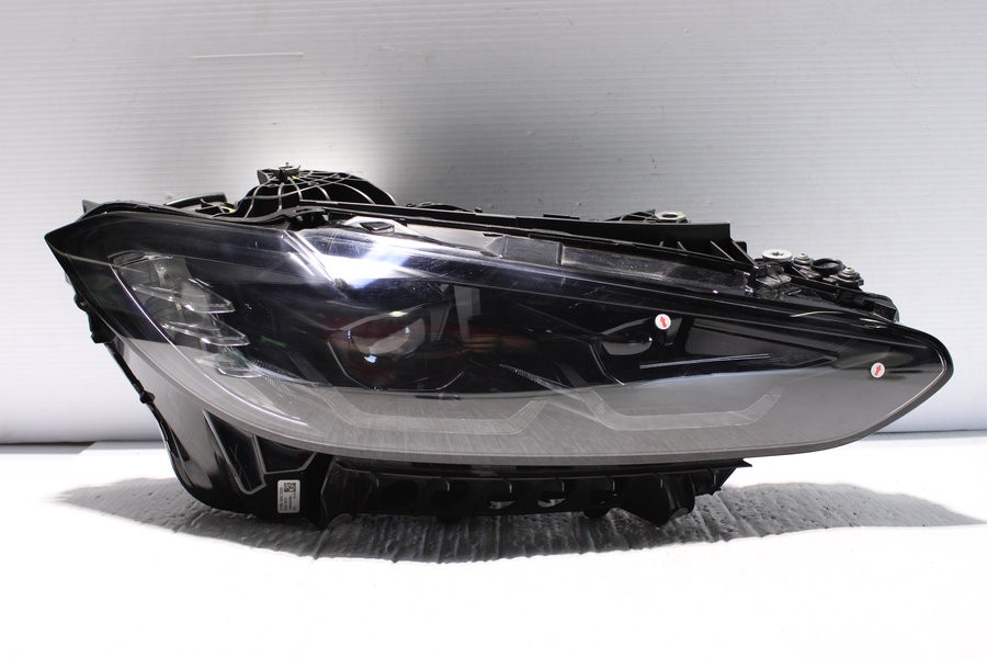 2021-2024 BMW M4 Right Side LED Headlight Assembly OEM 63118084890