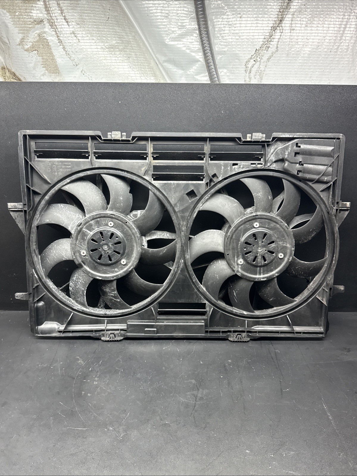 USED 2012-2018 AUDI A6 A7 ENGINE RADIATOR COOLING DUAL FAN ASSEMBLY OEM