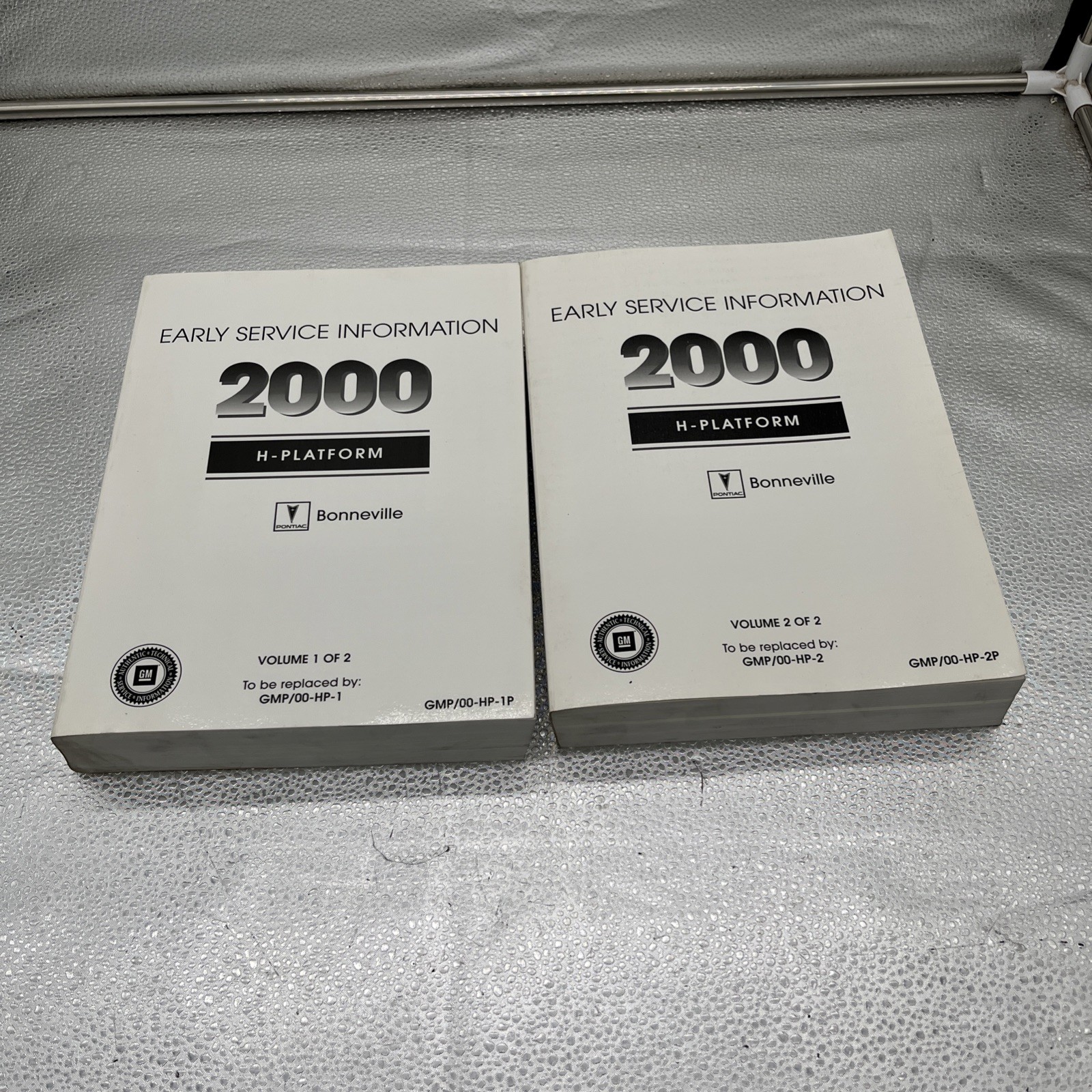 2000 Pontiac Bonneville Factory Service Manual Volume 1 & 2 GM OEM GMP/00-HP-01