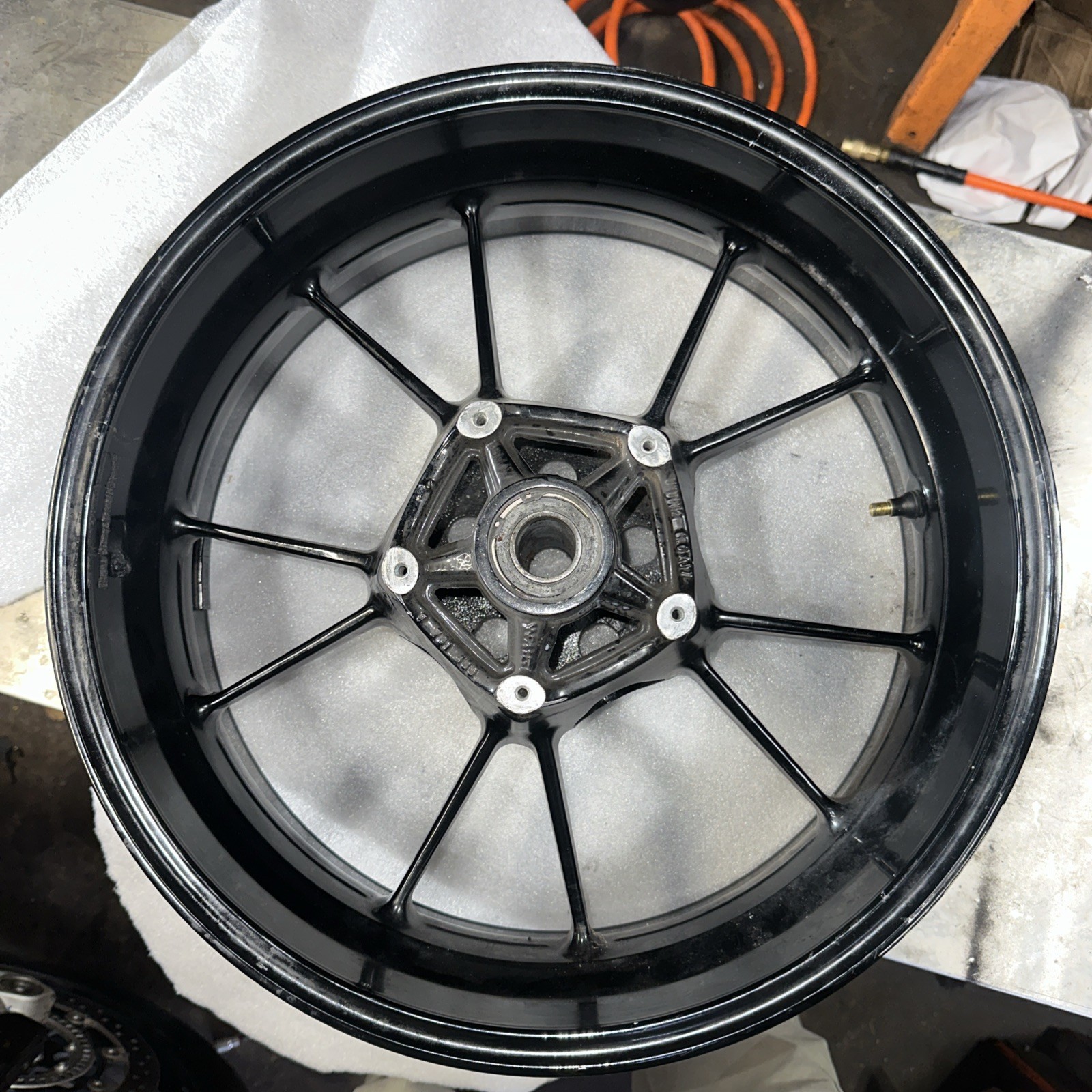 09 - 17 BMW S1000RR Rear Rim Straight Good Wheel 17\ 09 - 17 BMW S1000RR Rear Rim Straight Good Wheel 17\