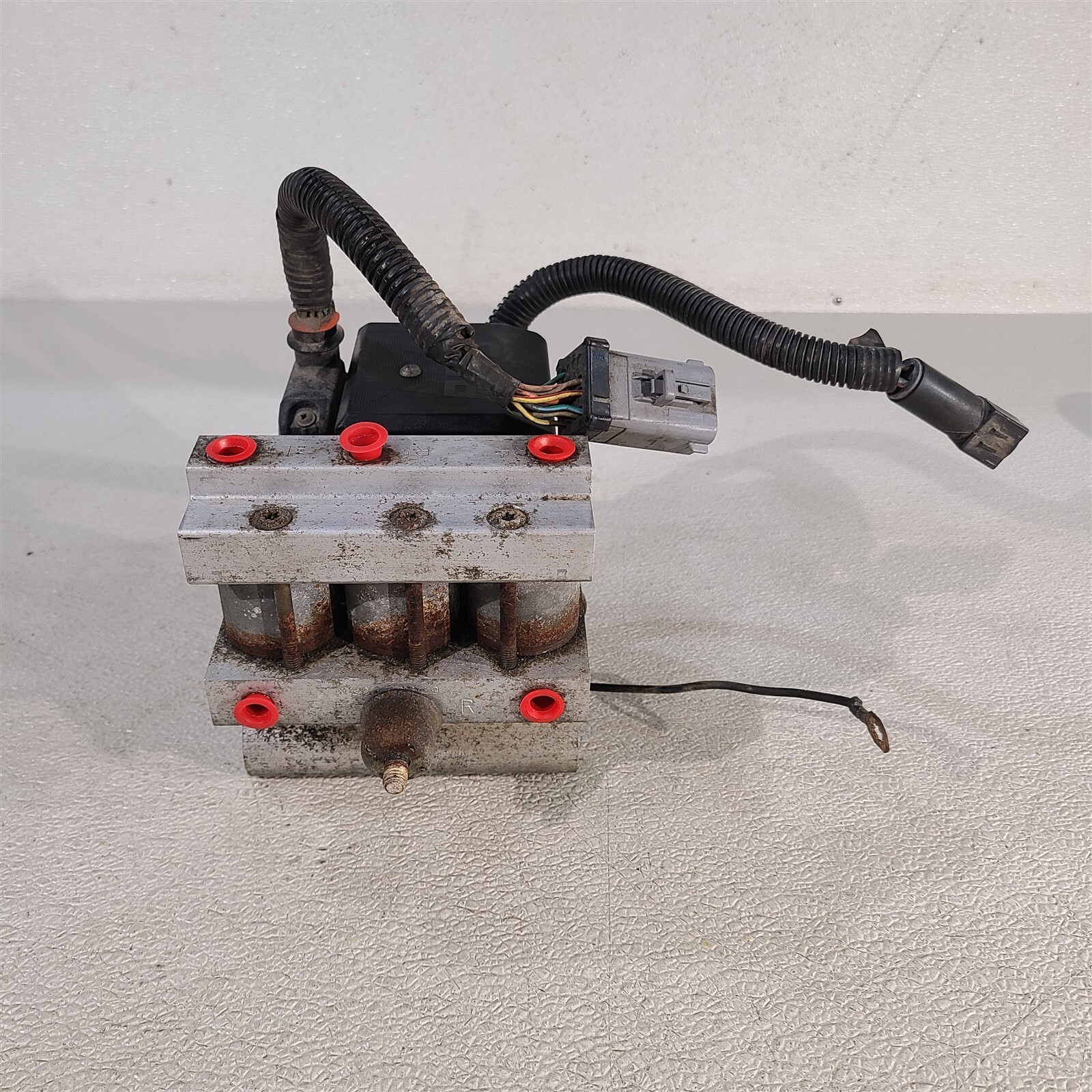 94-95 Mustang GT Anti Lock Brake Pump Abs Pump Aa7519