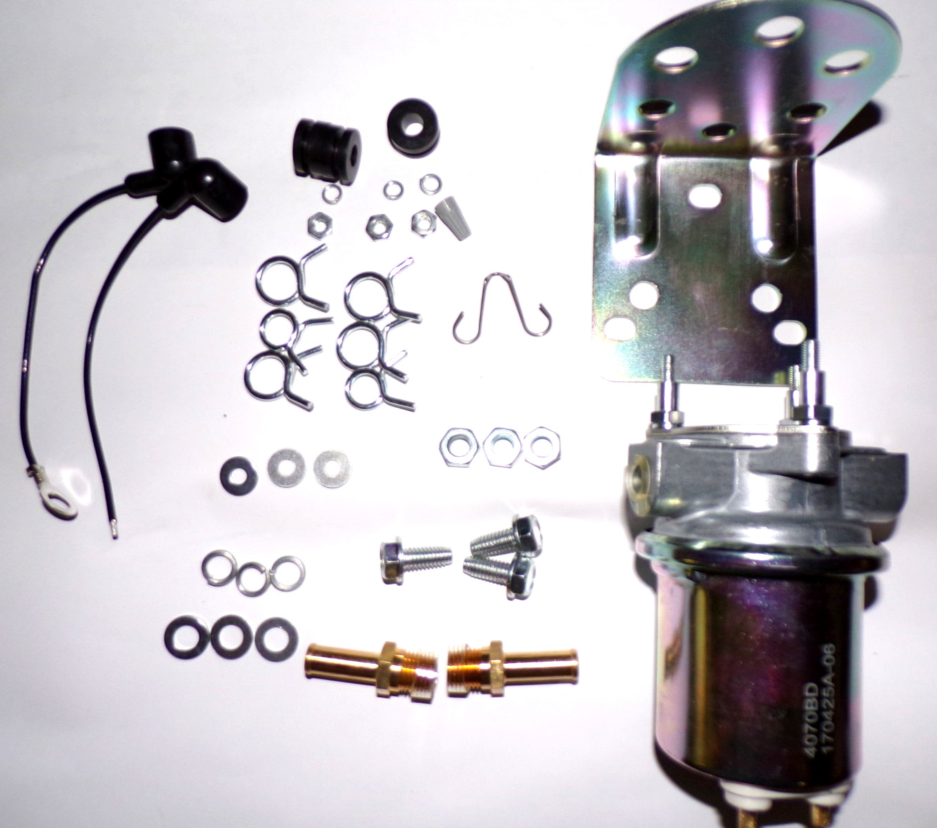 U2541854 Universal Electric Fuel Pump Kit Carquest 12Volt 4-6 P.S.I.  72 GPH