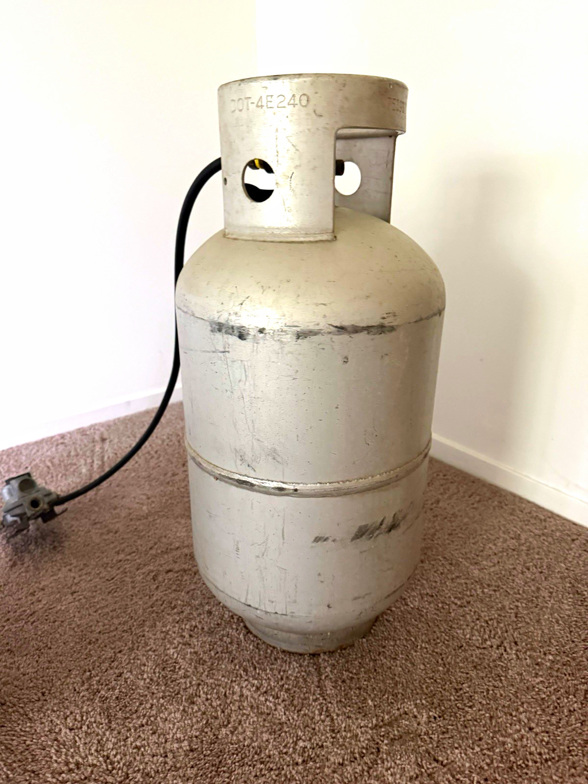 Airstream Aluminium 40# Propane Gas Tank w/ OPD valve