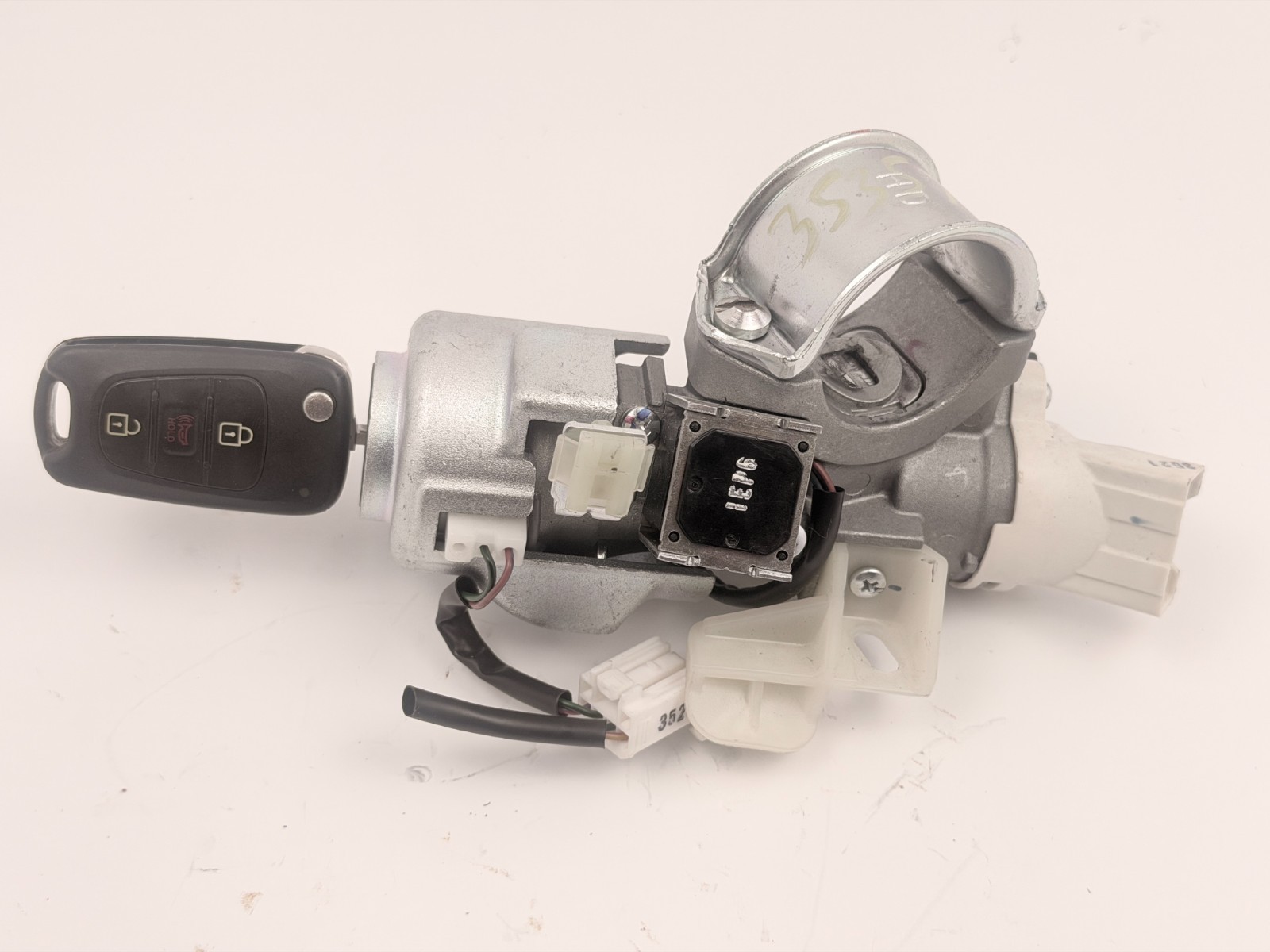 2014-2019 KIA SOUL IGNITION LOCK SWITCH CYLINDER W/ KEY OEM