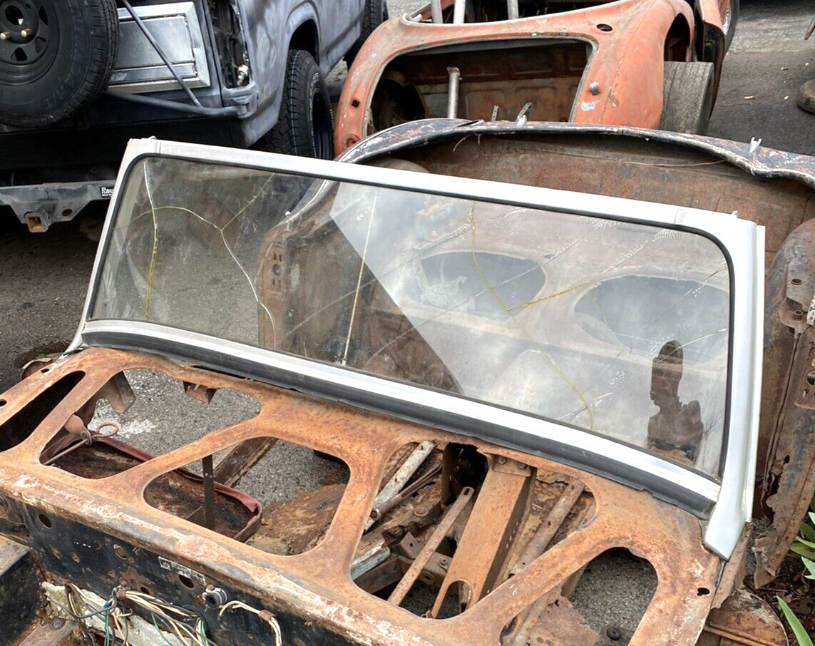 ORIGINAL MG MIDGET WINDSHIELD,FRAME,WINDSCREEN,BRACE